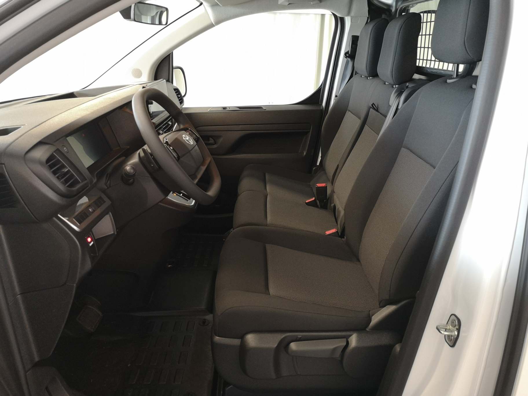 TOYOTA PROACE Van L1 75KWh Advanced-image-6