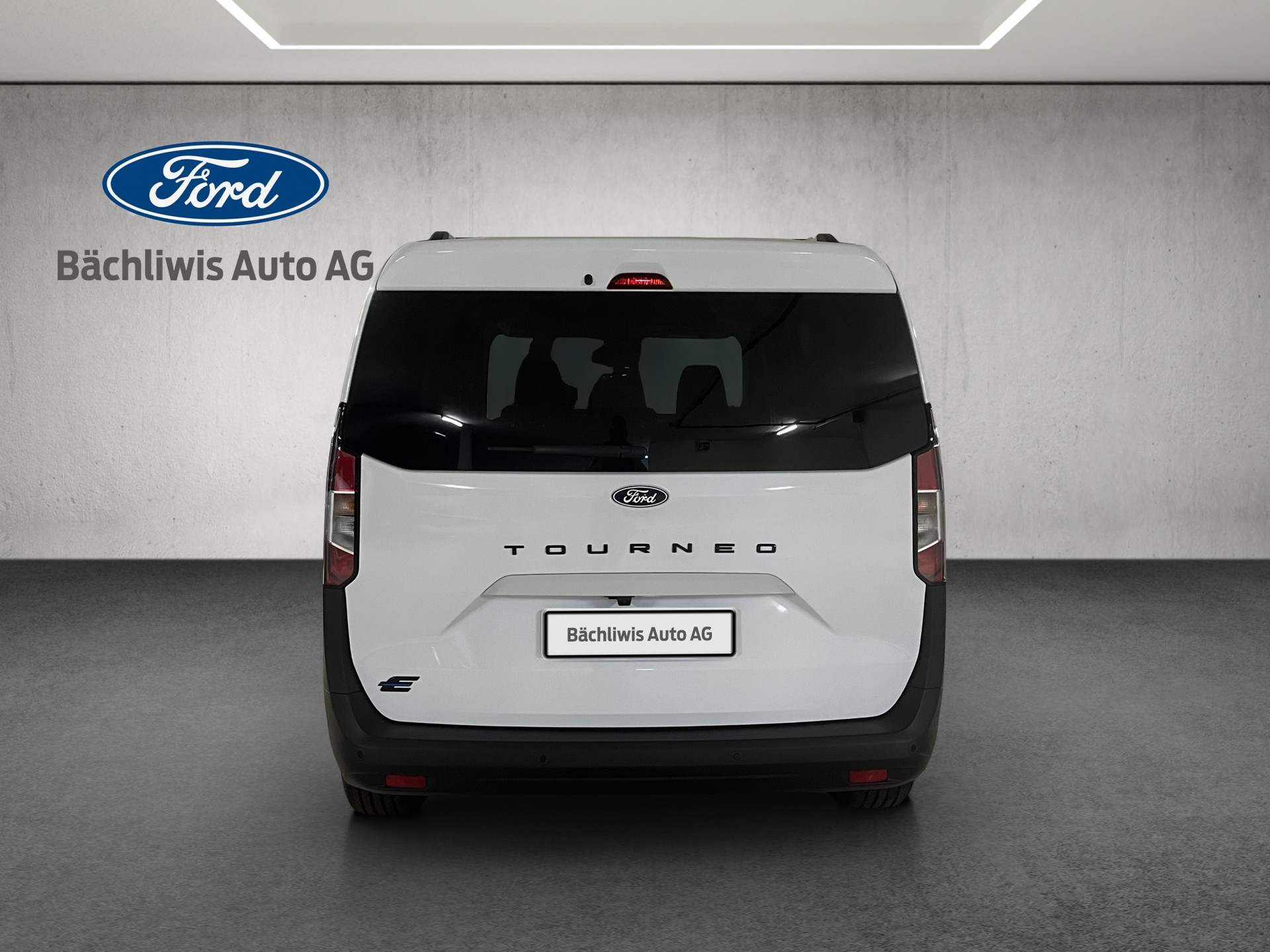 FORD E-Tourneo Courier Titanium-showroom-element-3
