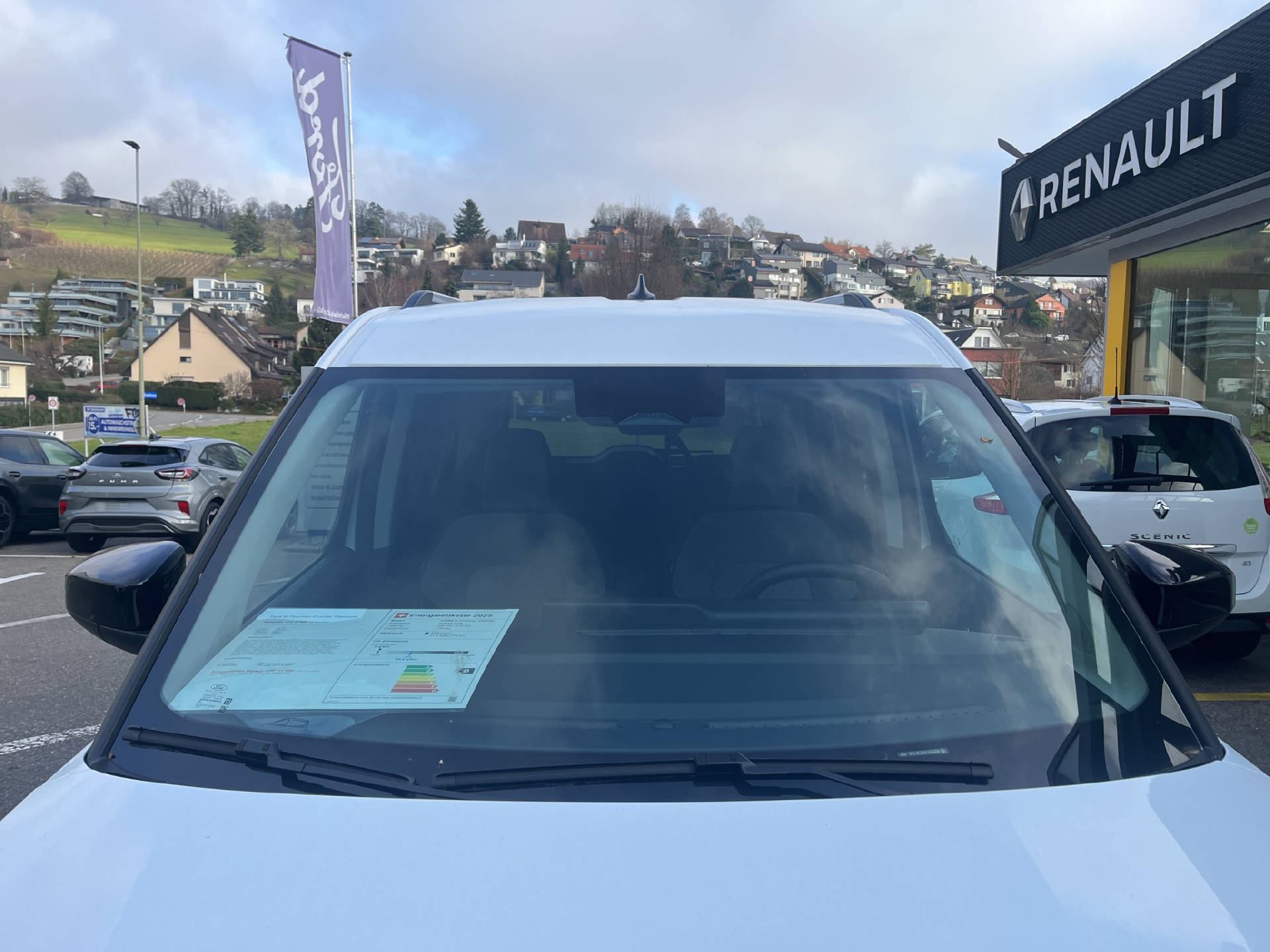 FORD E-Tourneo Courier Titanium-image-27