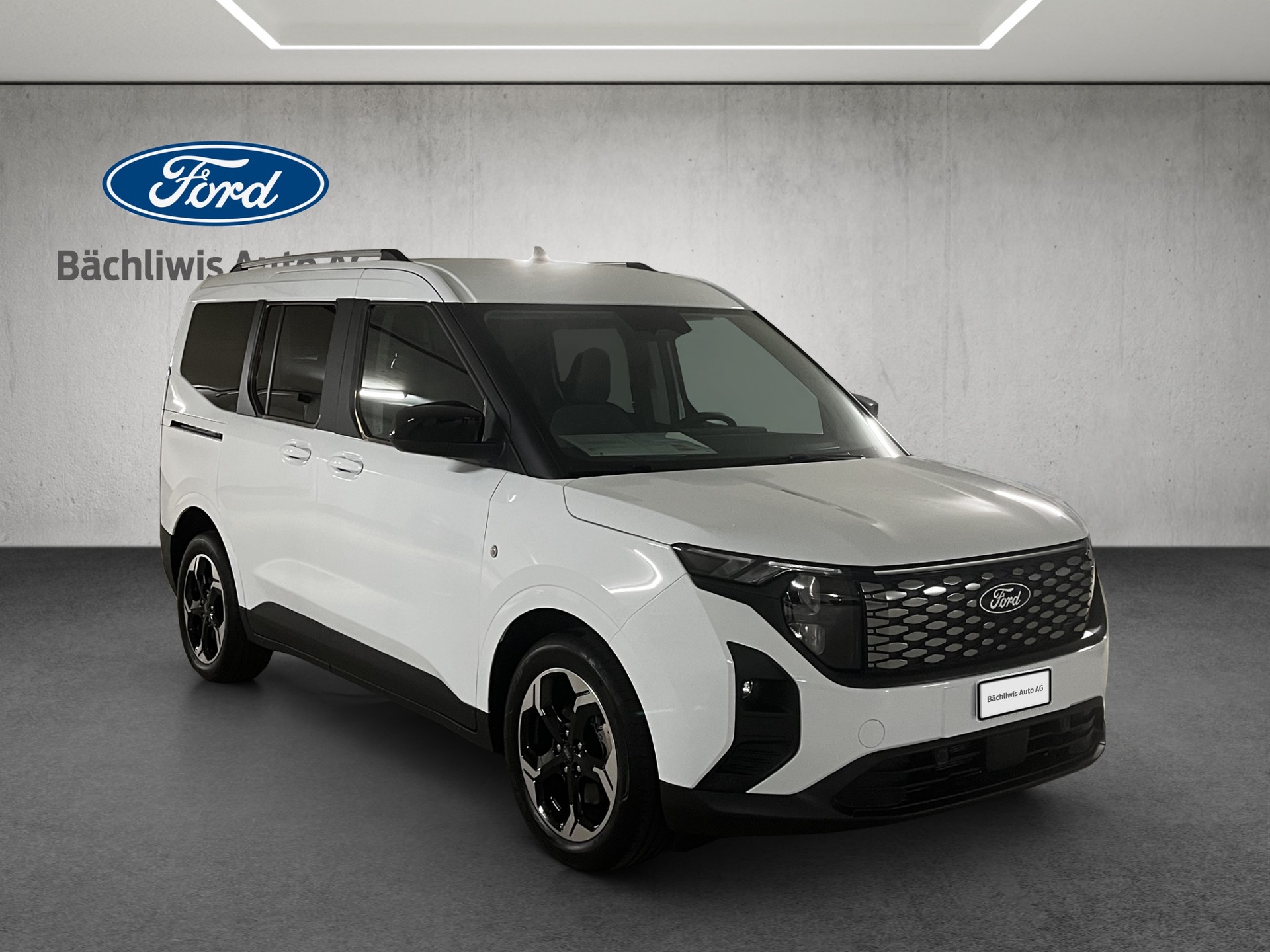 FORD E-Tourneo Courier Titanium-image-6