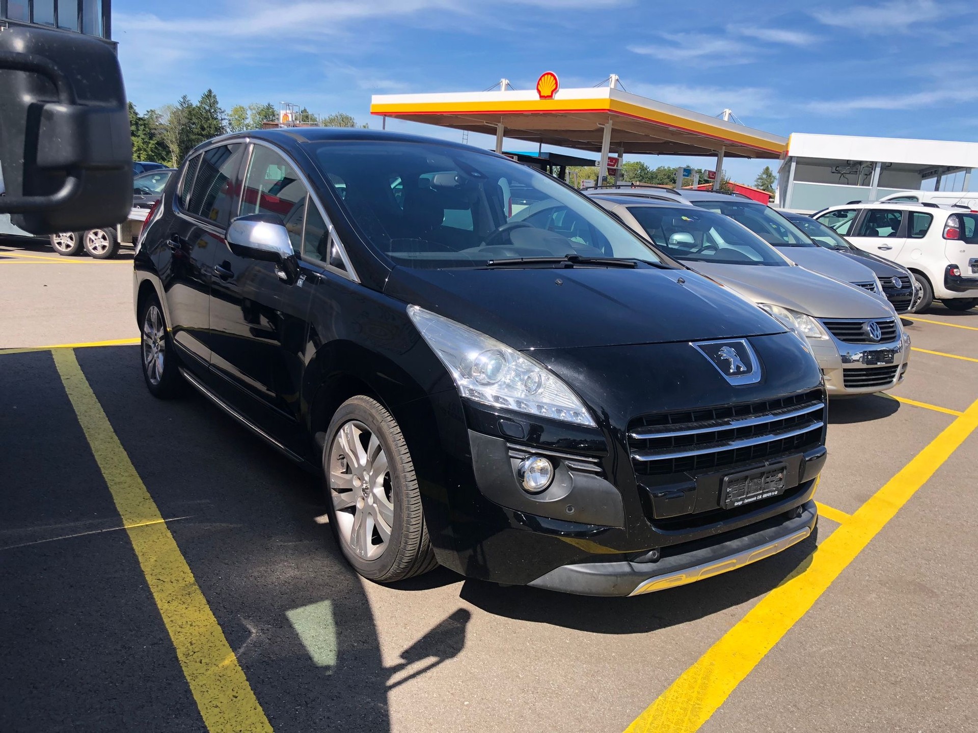PEUGEOT 3008 HYbrid4 2.0 HDI EGS6-image-2