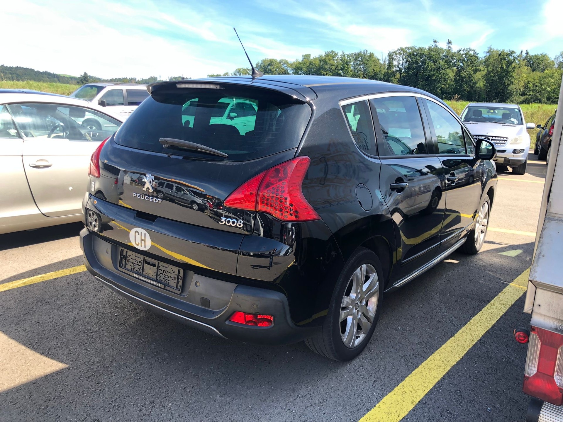 PEUGEOT 3008 HYbrid4 2.0 HDI EGS6-image-5