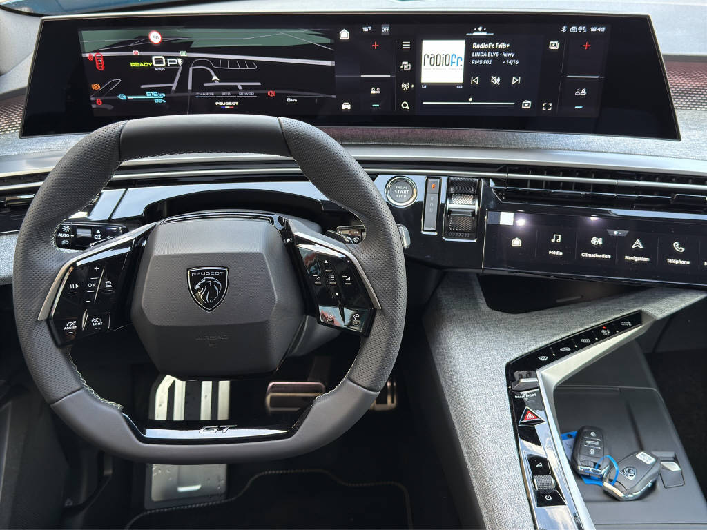 PEUGEOT 3008 Electrique 210ch GT-image-8