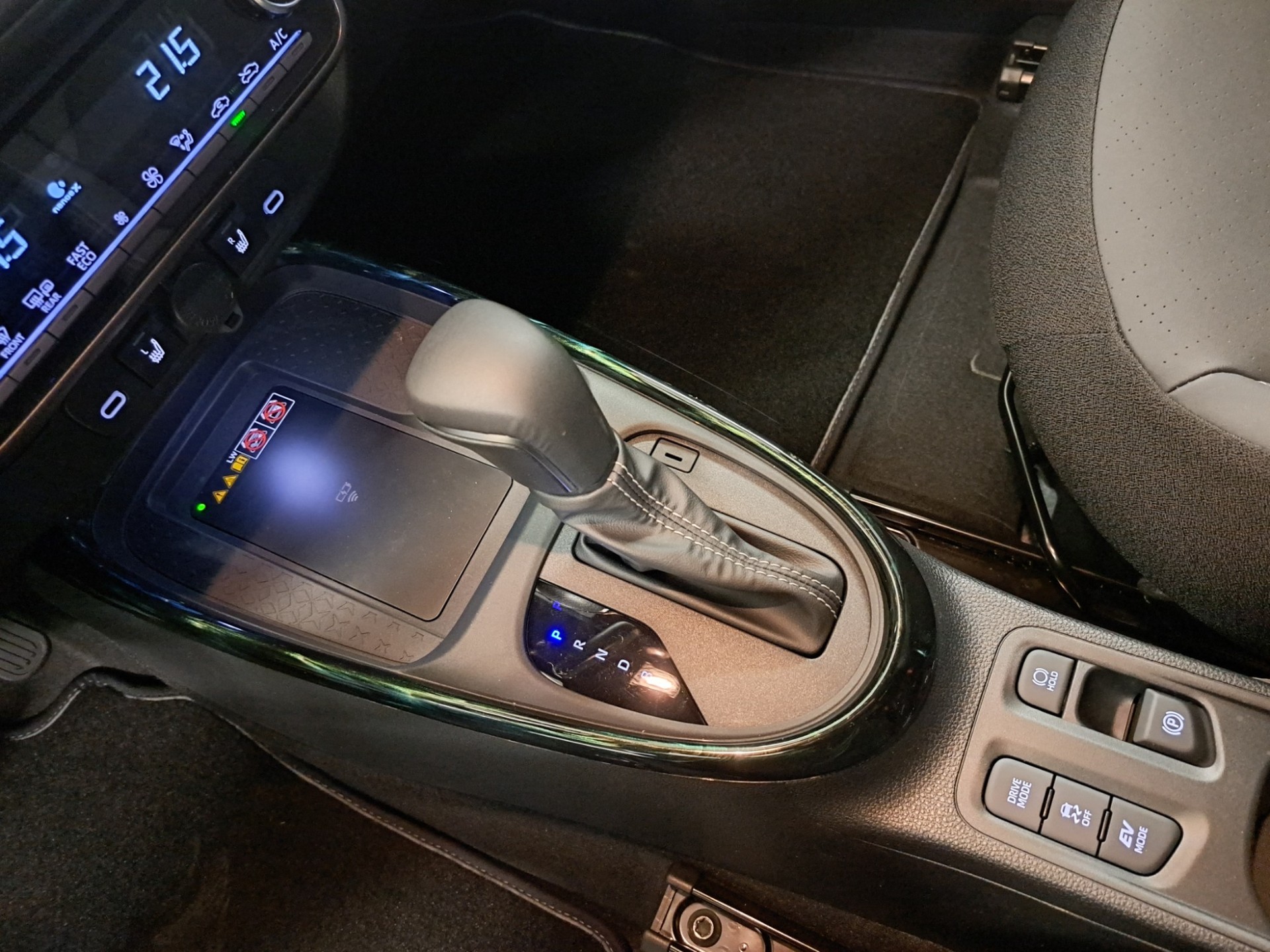 TOYOTA Aygo X 1.5 Style e-CVT-image-14