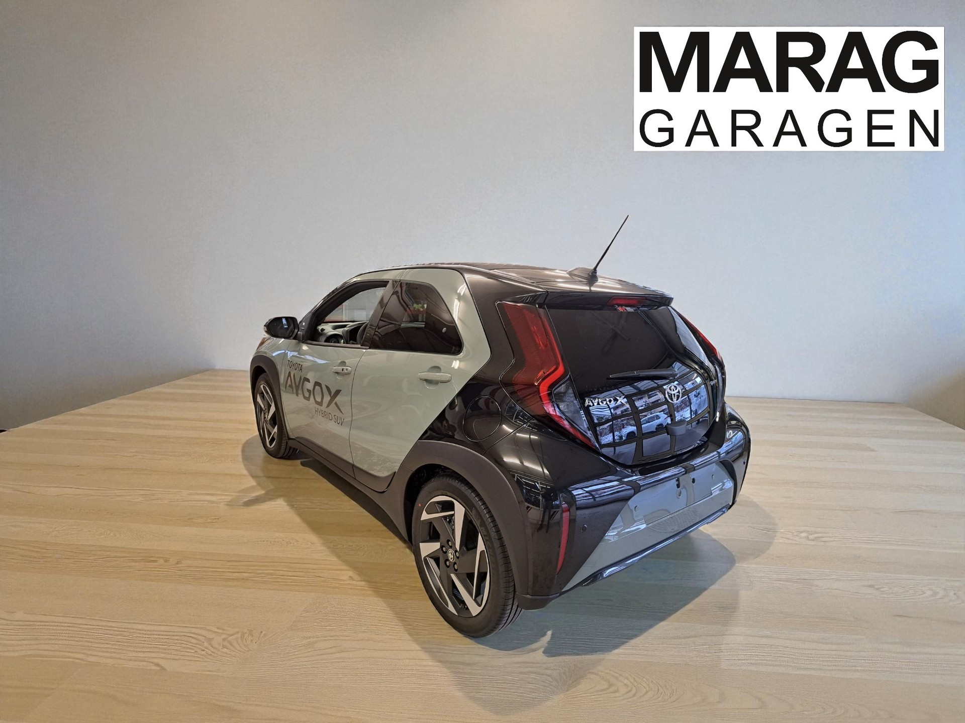 TOYOTA Aygo X 1.5 Style e-CVT-image-9