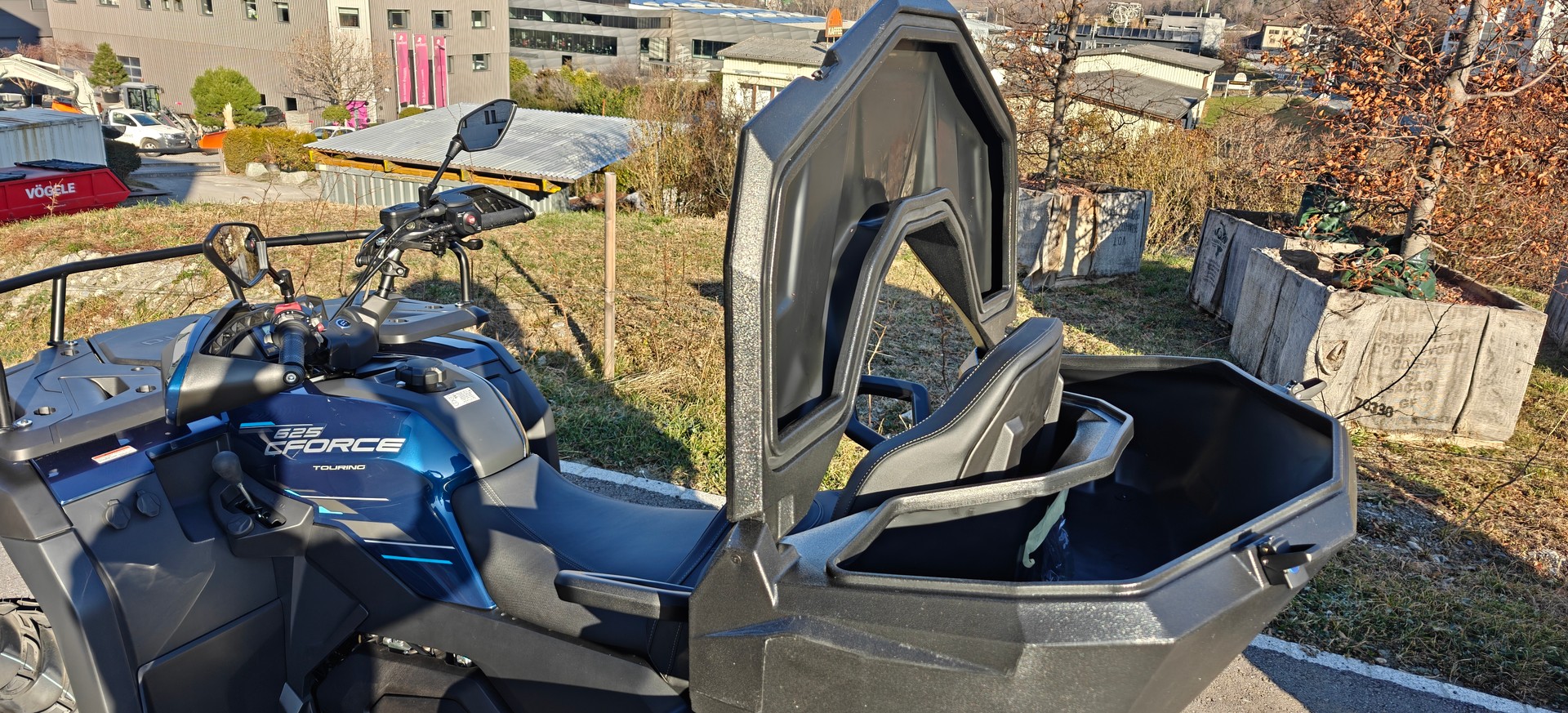 CF MOTO Ab MFK mit L7e Kleinmotorfahrzeug. 90km/h-showroom-element-1
