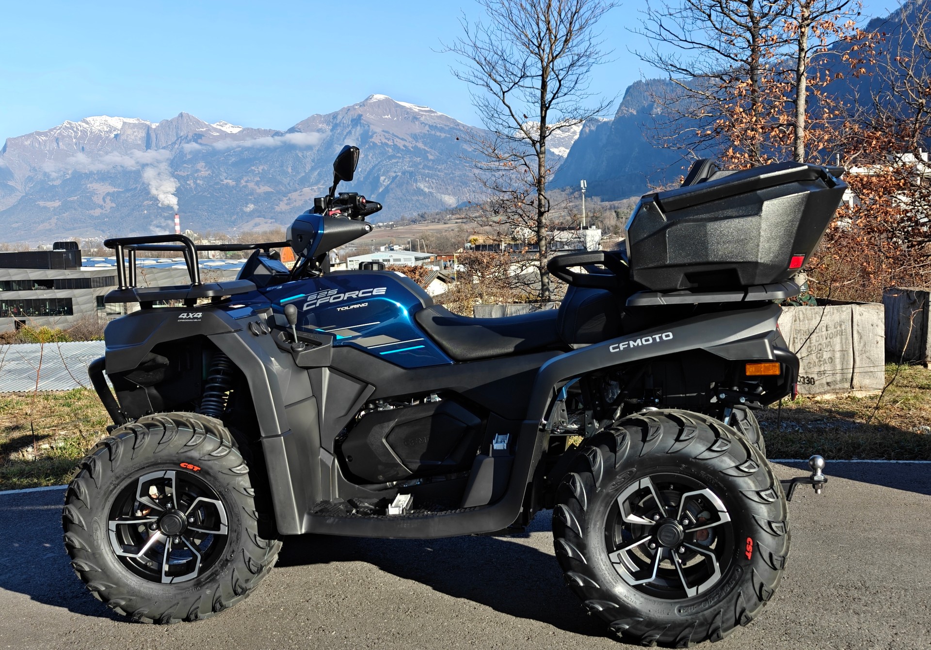 CF MOTO Ab MFK mit L7e Kleinmotorfahrzeug. 90km/h-showroom-element-3