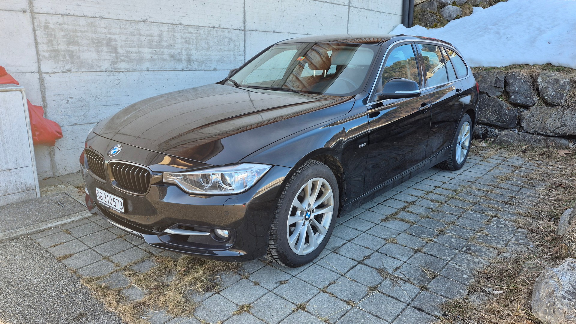 BMW 328i xDrive Touring Sport Line-image-6