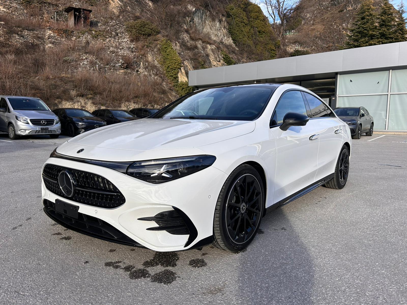 MERCEDES-BENZ CLA 220 4Matic 8G-DCT