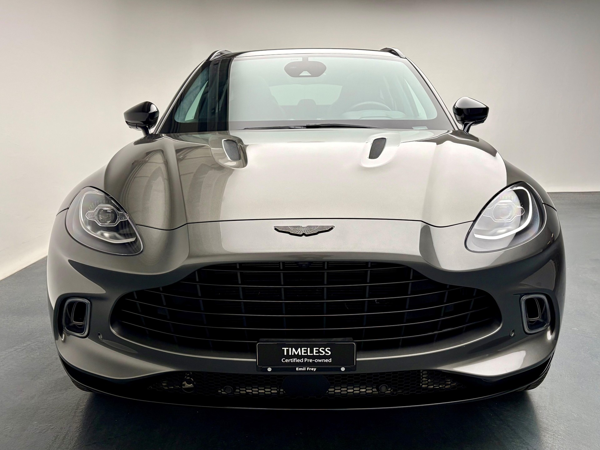 ASTON MARTIN DBX 4.0 V8 Bi-Turbo-image-12