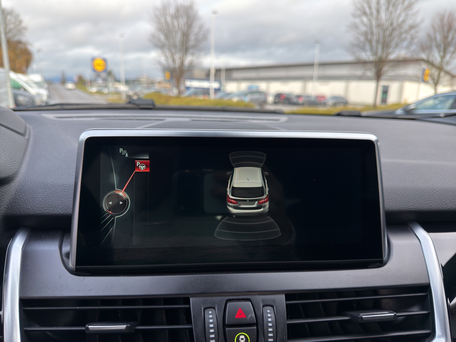 BMW 220d xDrive Active Tourer M Sport Steptronic-image-8