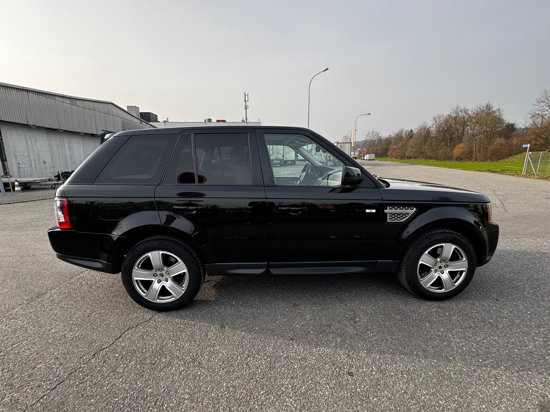 LAND ROVER Range Rover Sport 3.0 TDV6 Autobiography Automatic-image-8