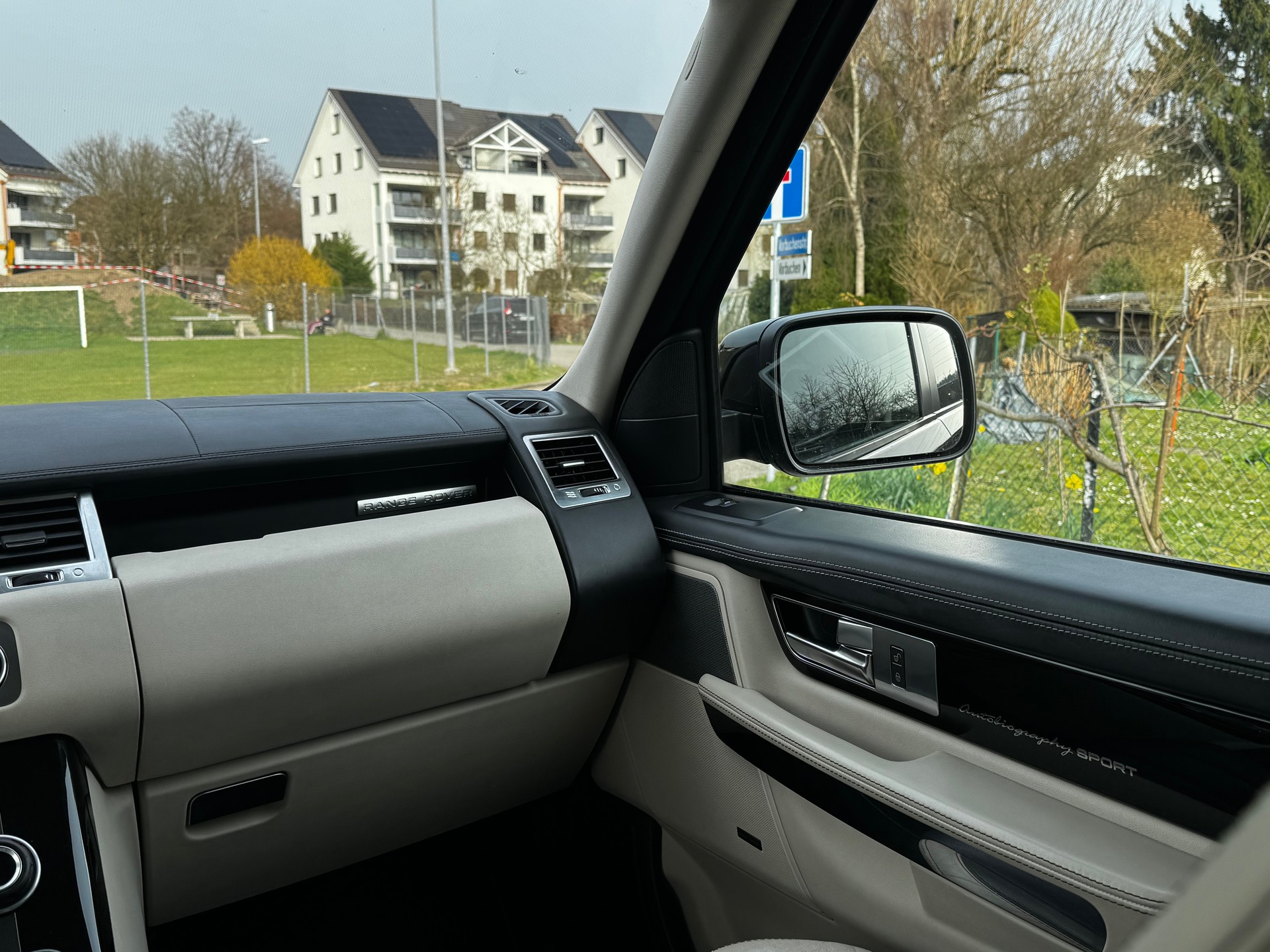 LAND ROVER Range Rover Sport 3.0 TDV6 Autobiography Automatic-image-10