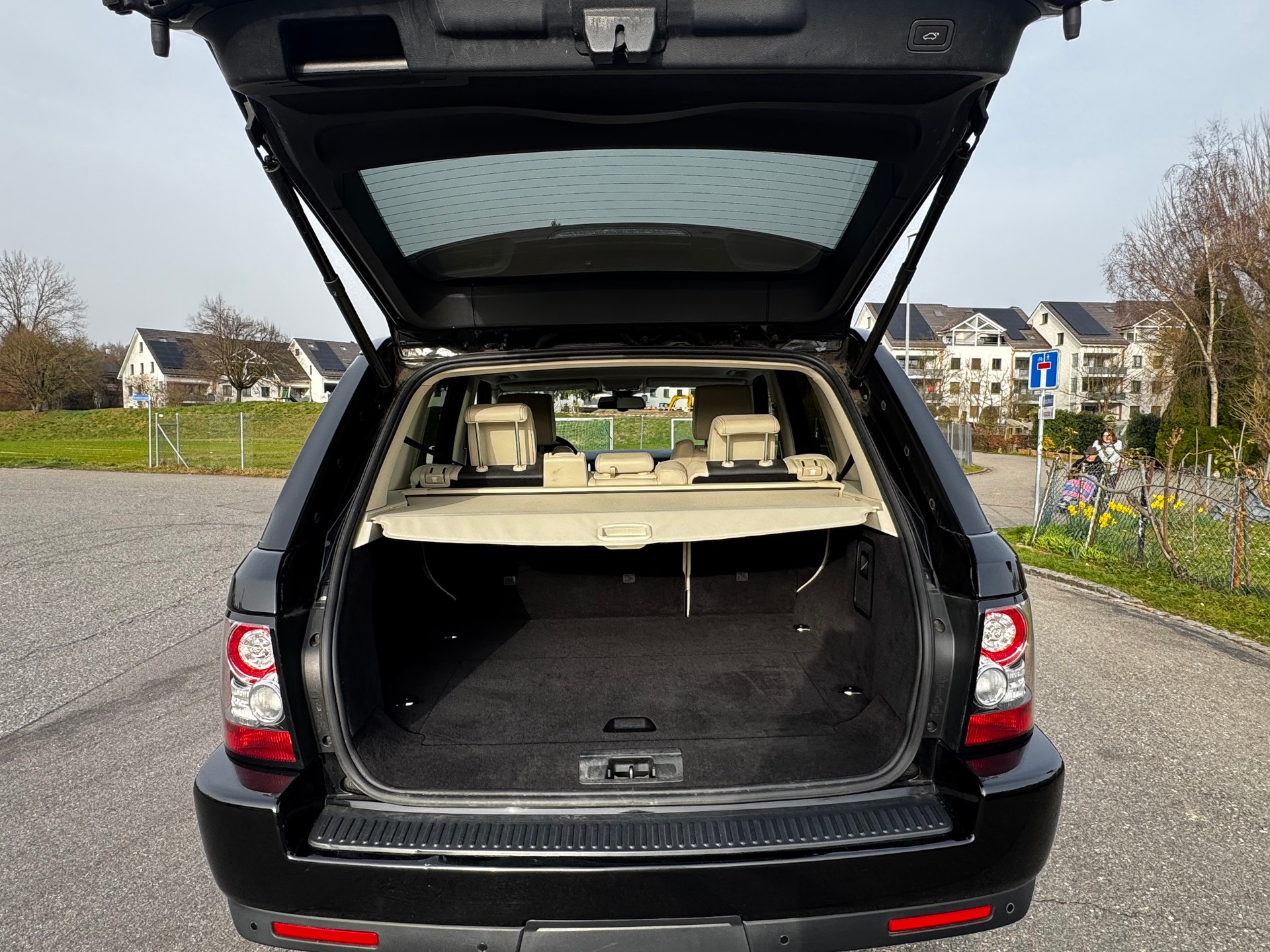 LAND ROVER Range Rover Sport 3.0 TDV6 Autobiography Automatic-image-6