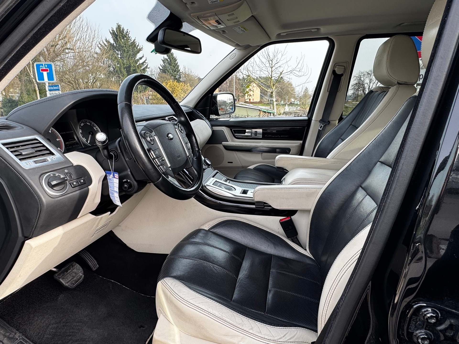 LAND ROVER Range Rover Sport 3.0 TDV6 Autobiography Automatic-image-14