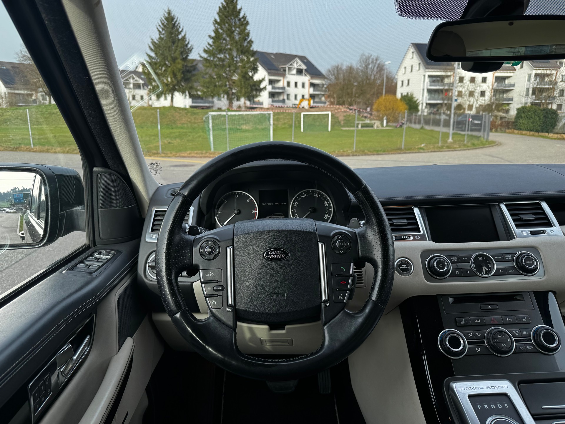 LAND ROVER Range Rover Sport 3.0 TDV6 Autobiography Automatic-image-11