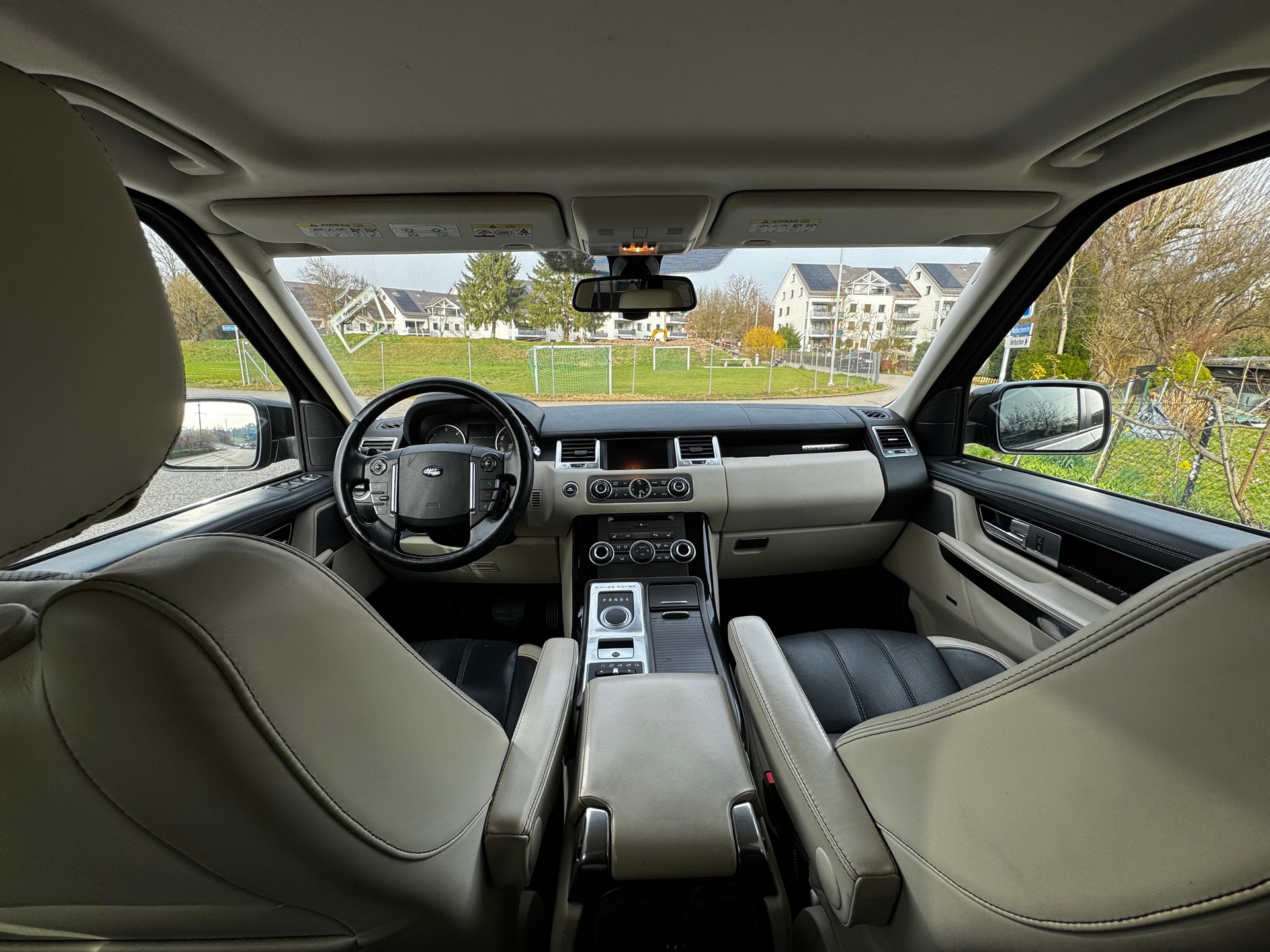 LAND ROVER Range Rover Sport 3.0 TDV6 Autobiography Automatic-image-9