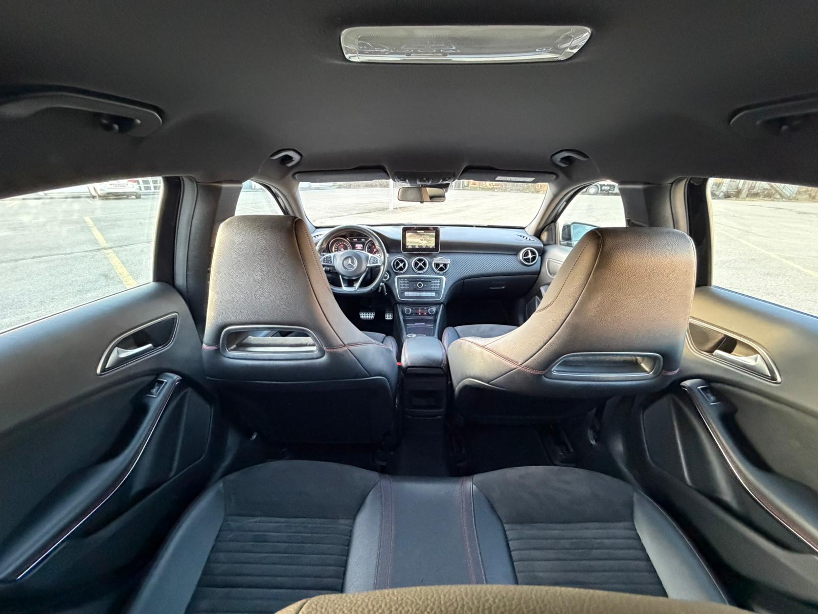 MERCEDES-BENZ A 220 d AMG Line 7G-DCT-image-9