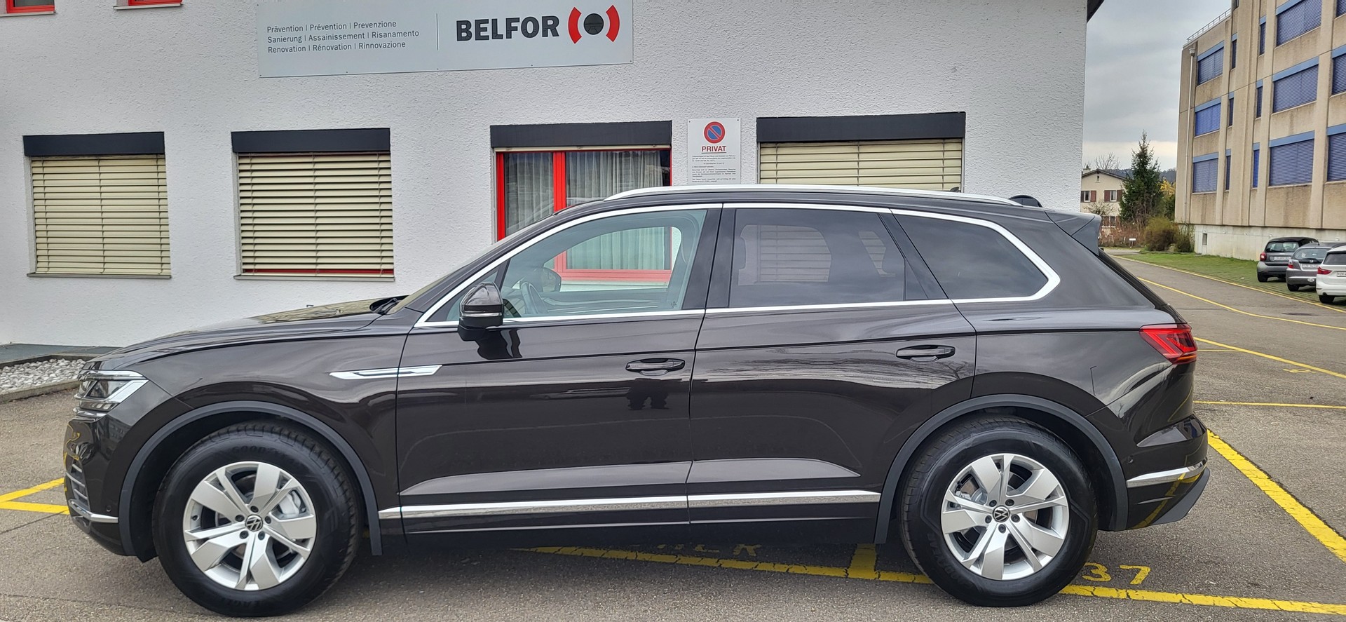 VW Touareg 3.0 TDI Atmosphere Tiptronic-showroom-element-3