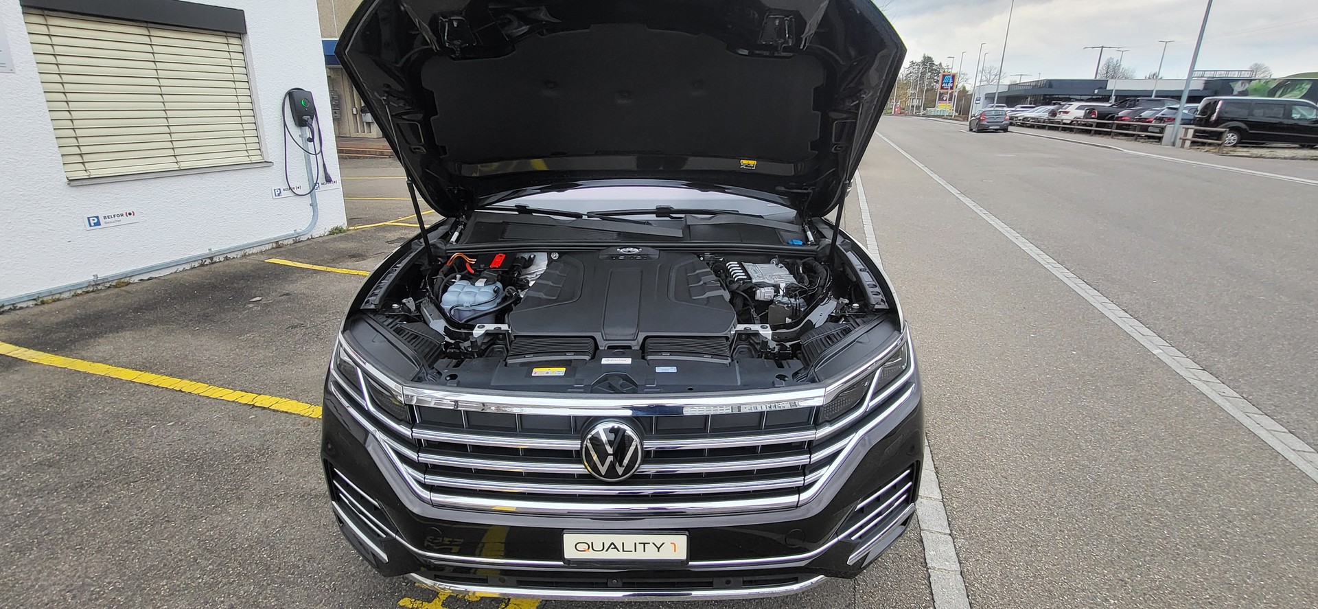 VW Touareg 3.0 TDI Atmosphere Tiptronic-image-14