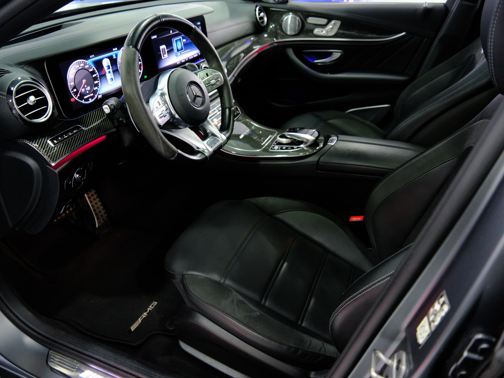 MERCEDES-BENZ E 63 AMG 4Matic+ Speedshift MCT-image-9