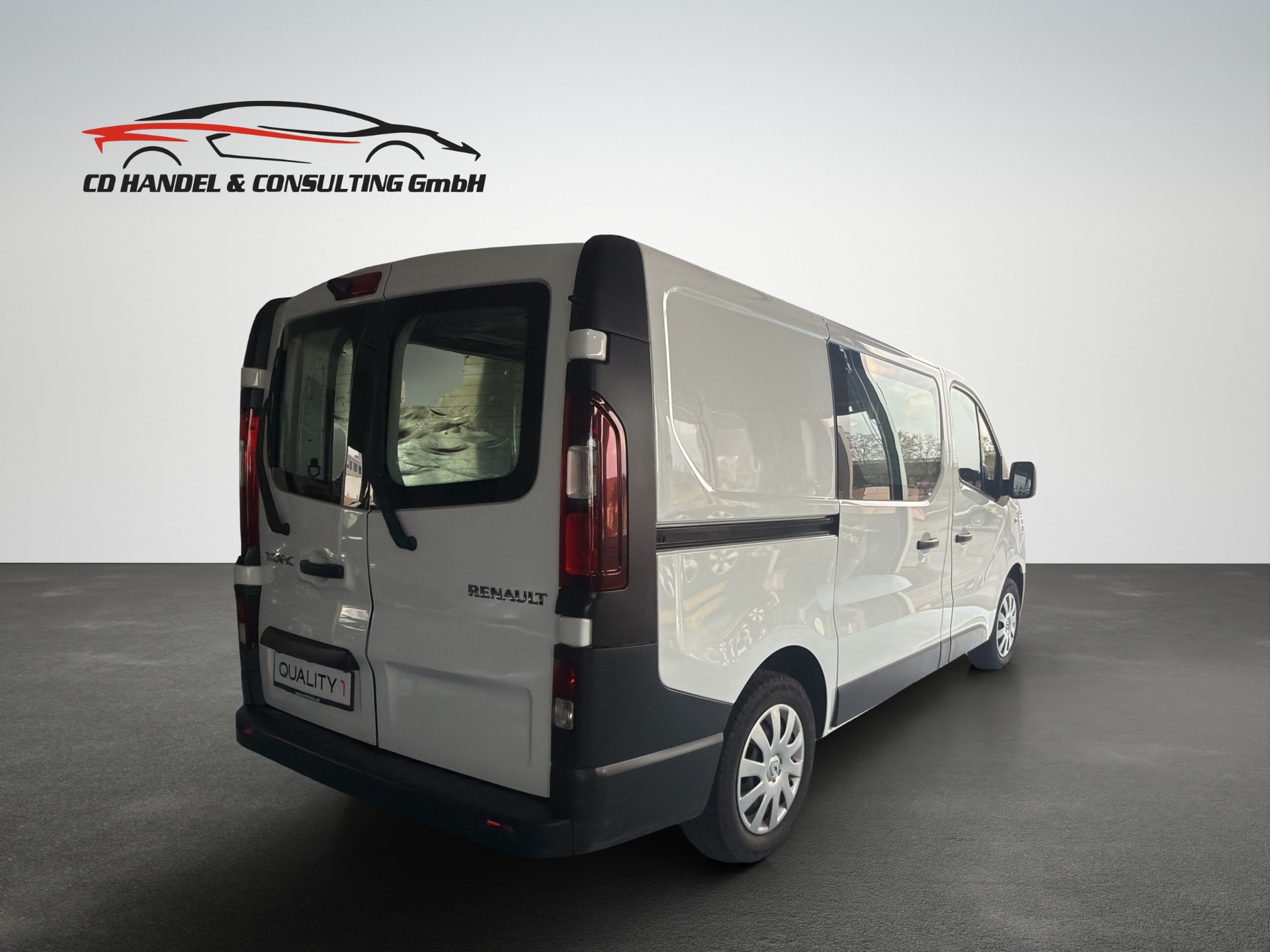 RENAULT Trafic 2.0 dCi 120 3.0t Business L1H1-image-3