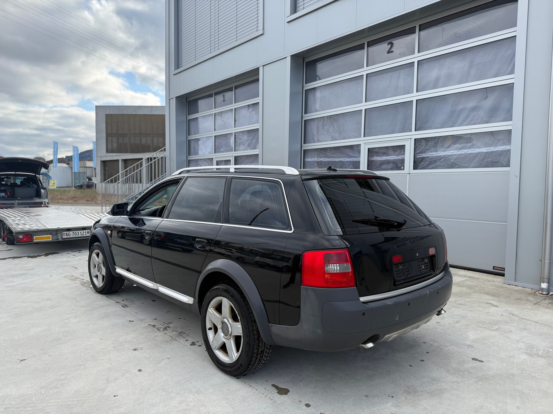 AUDI A6 allroad 2.5TDI quattro-image-3
