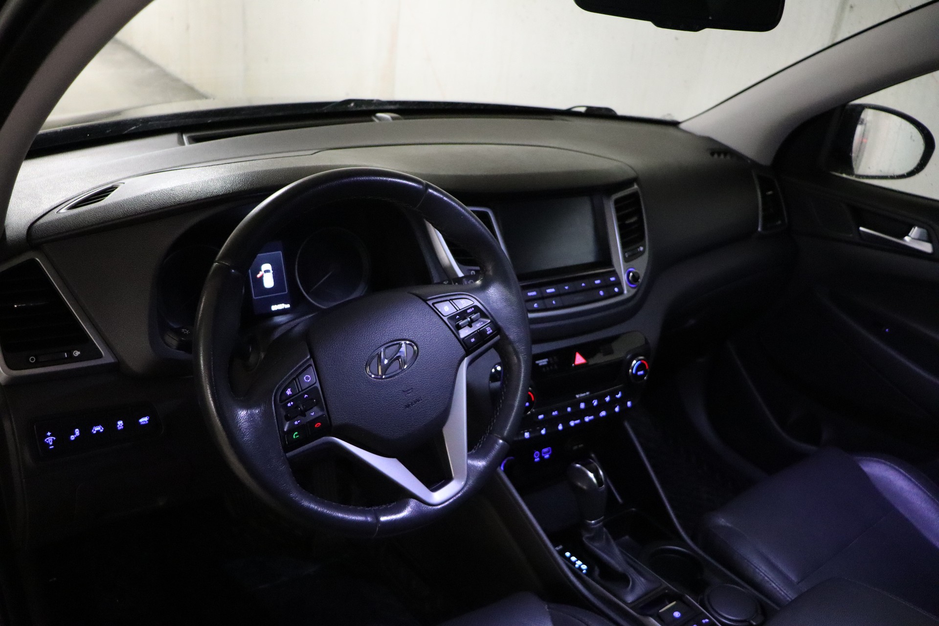 HYUNDAI Tucson 2.0 CRDI Vertex 4WD Automatic-image-8