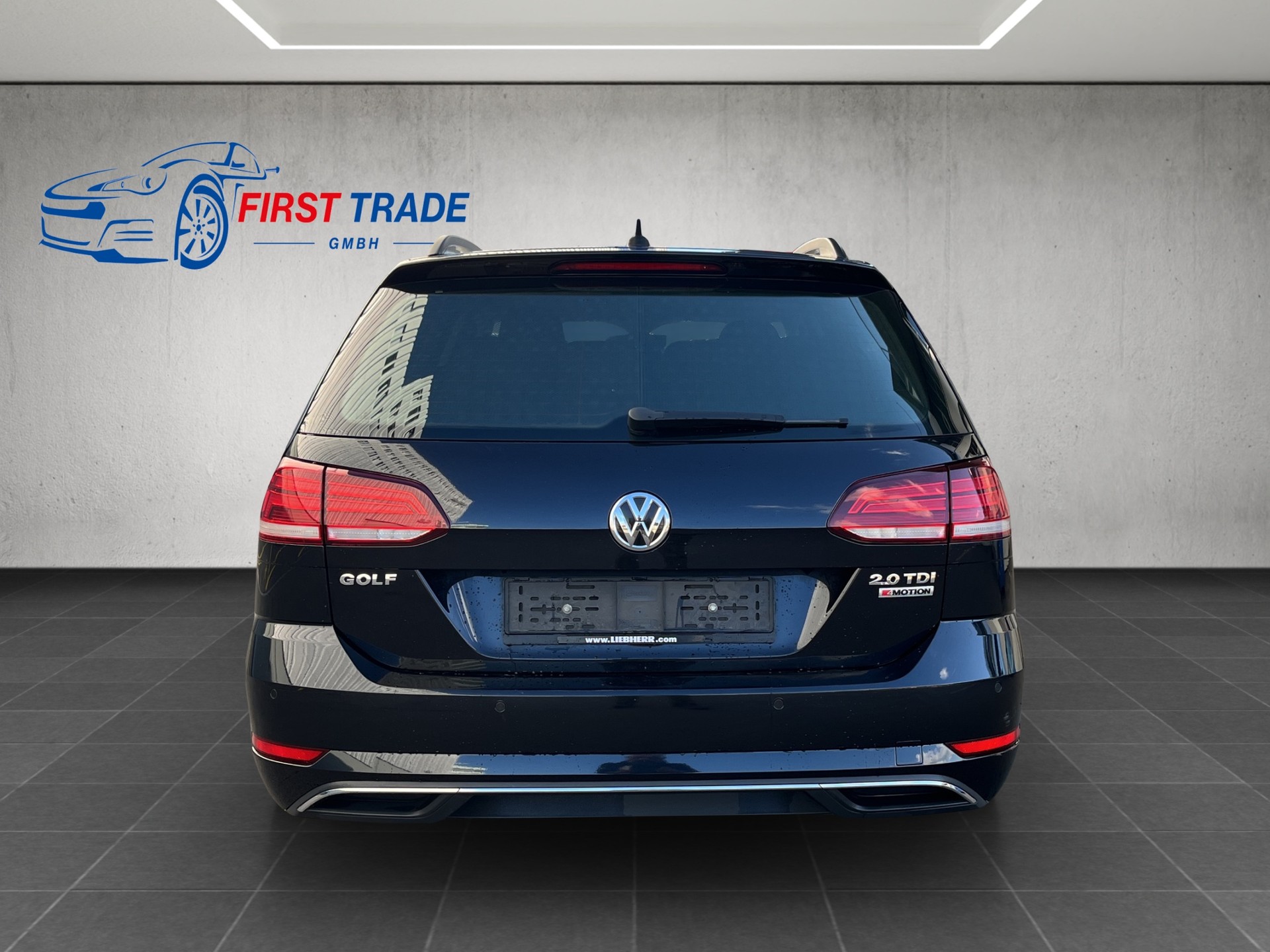 VW Golf Variant 2.0 TDI Highline 4Motion-image-5