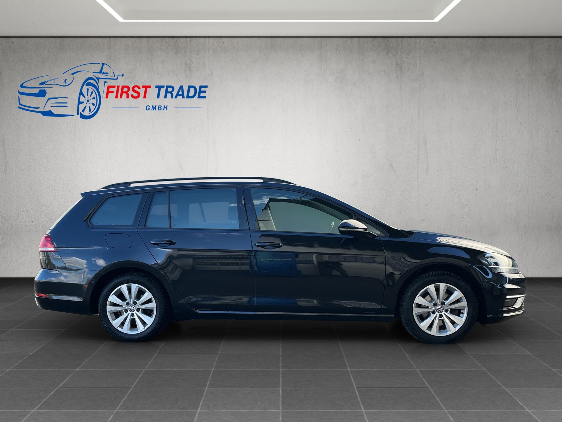 VW Golf Variant 2.0 TDI Highline 4Motion-image-3