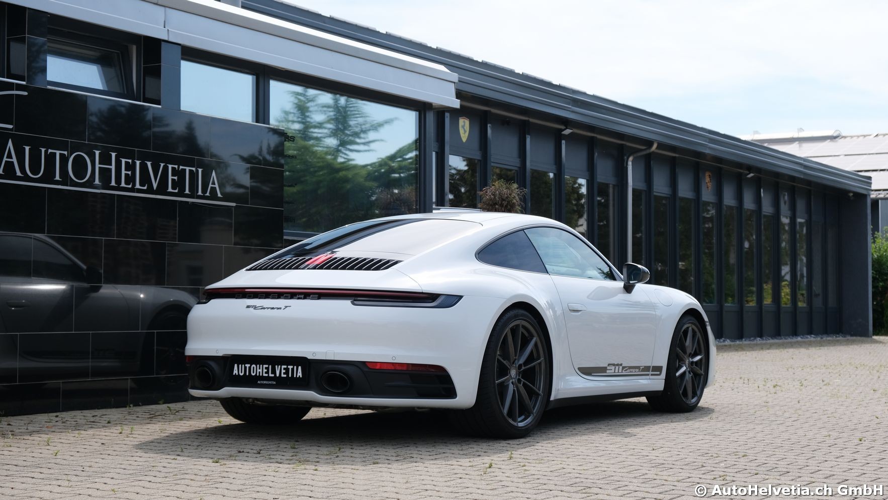 PORSCHE 911 Carrera T-image-4