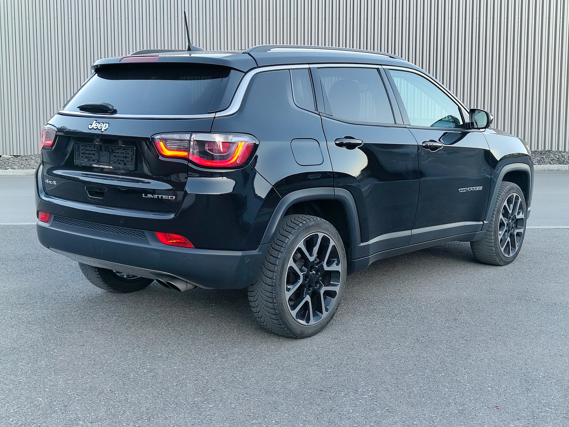 JEEP Compass 1.4 Turbo Limited AWD 9ATX-image-3