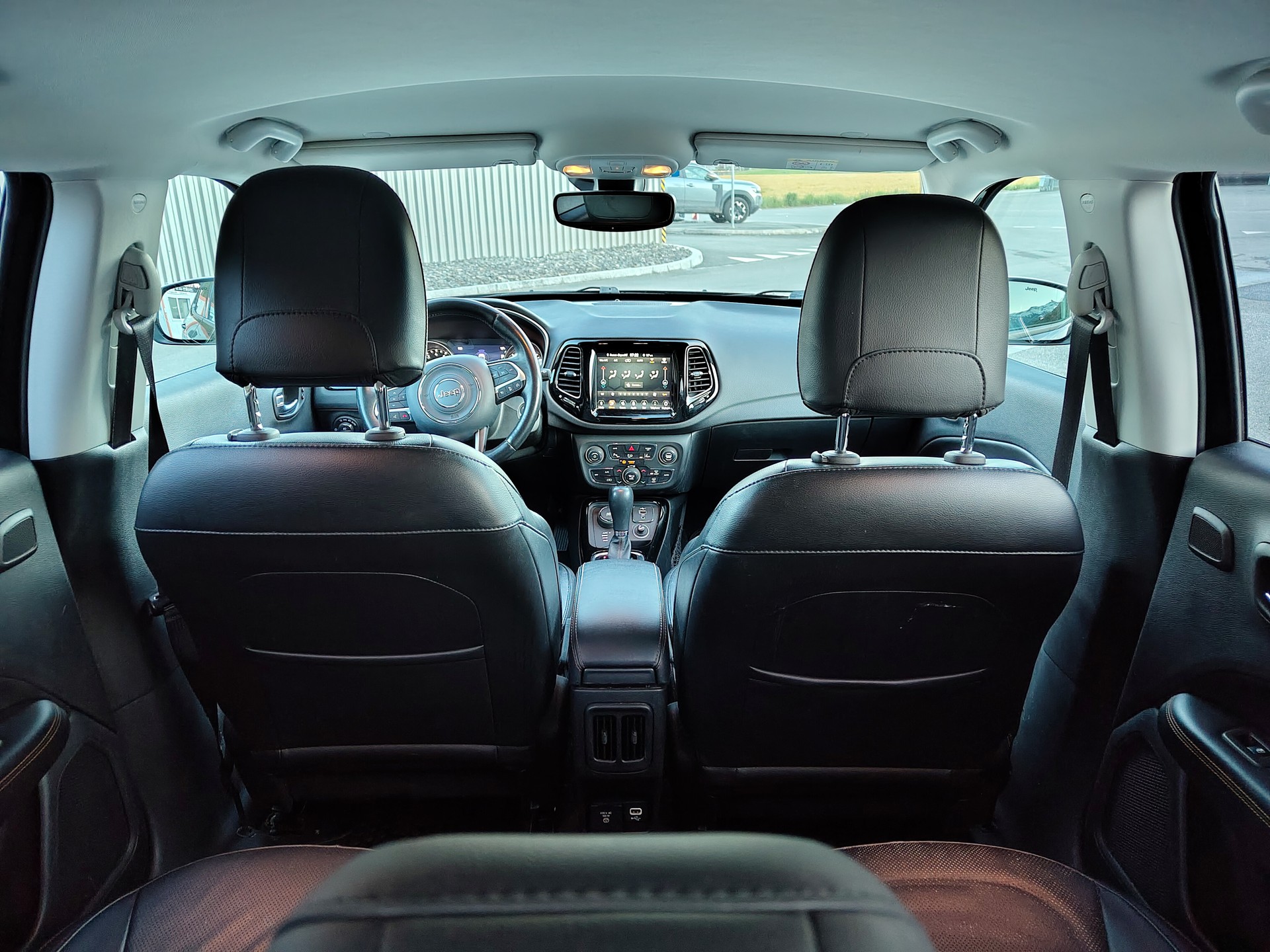 JEEP Compass 1.4 Turbo Limited AWD 9ATX-image-12