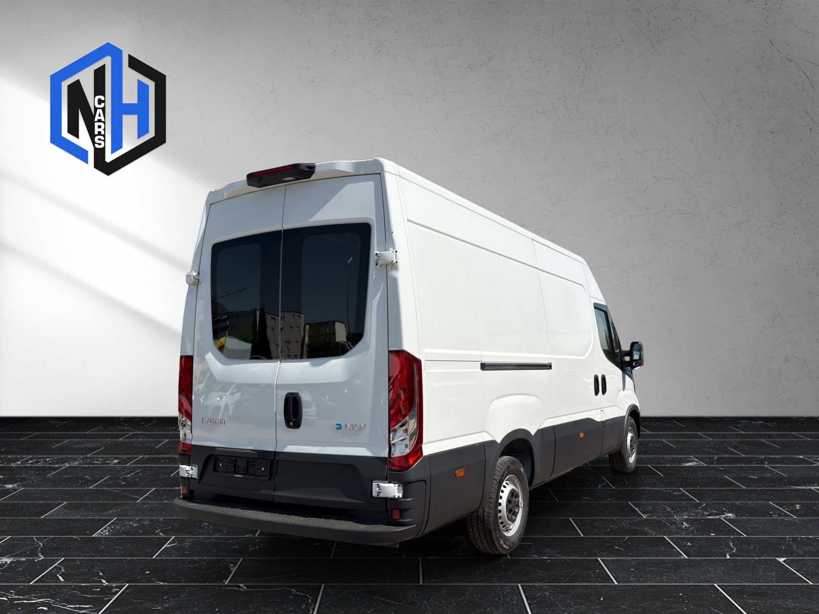 IVECO 35S14 EV-image-6