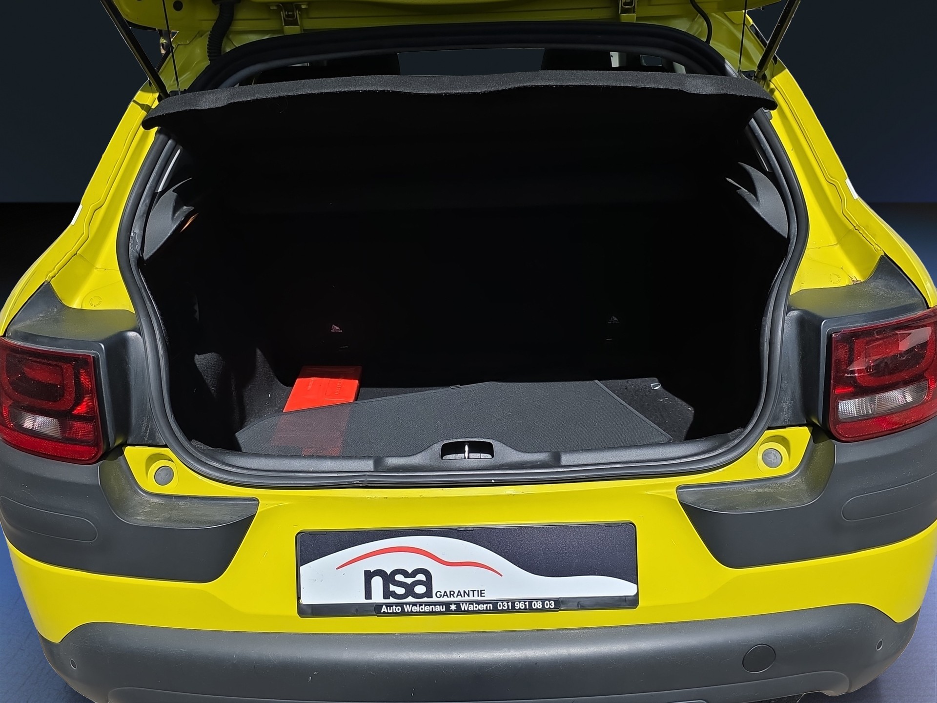 CITROEN C4 Cactus 1.2 e-THP Shine-image-16