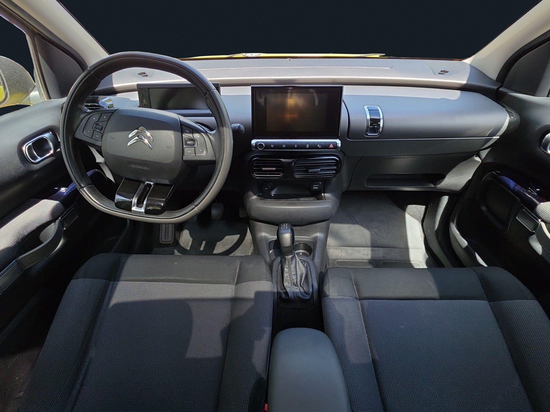 CITROEN C4 Cactus 1.2 e-THP Shine-image-8