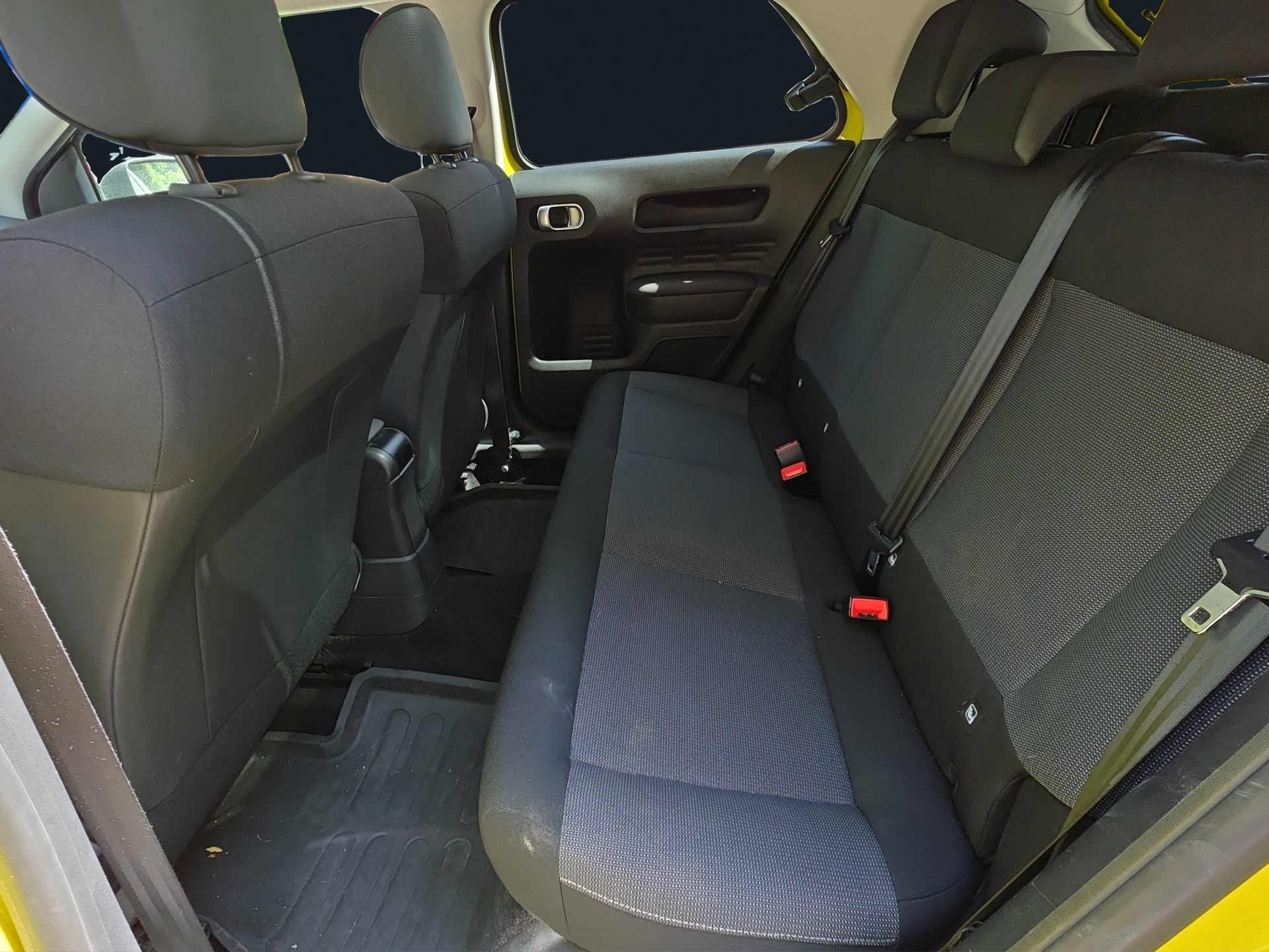 CITROEN C4 Cactus 1.2 e-THP Shine-image-10