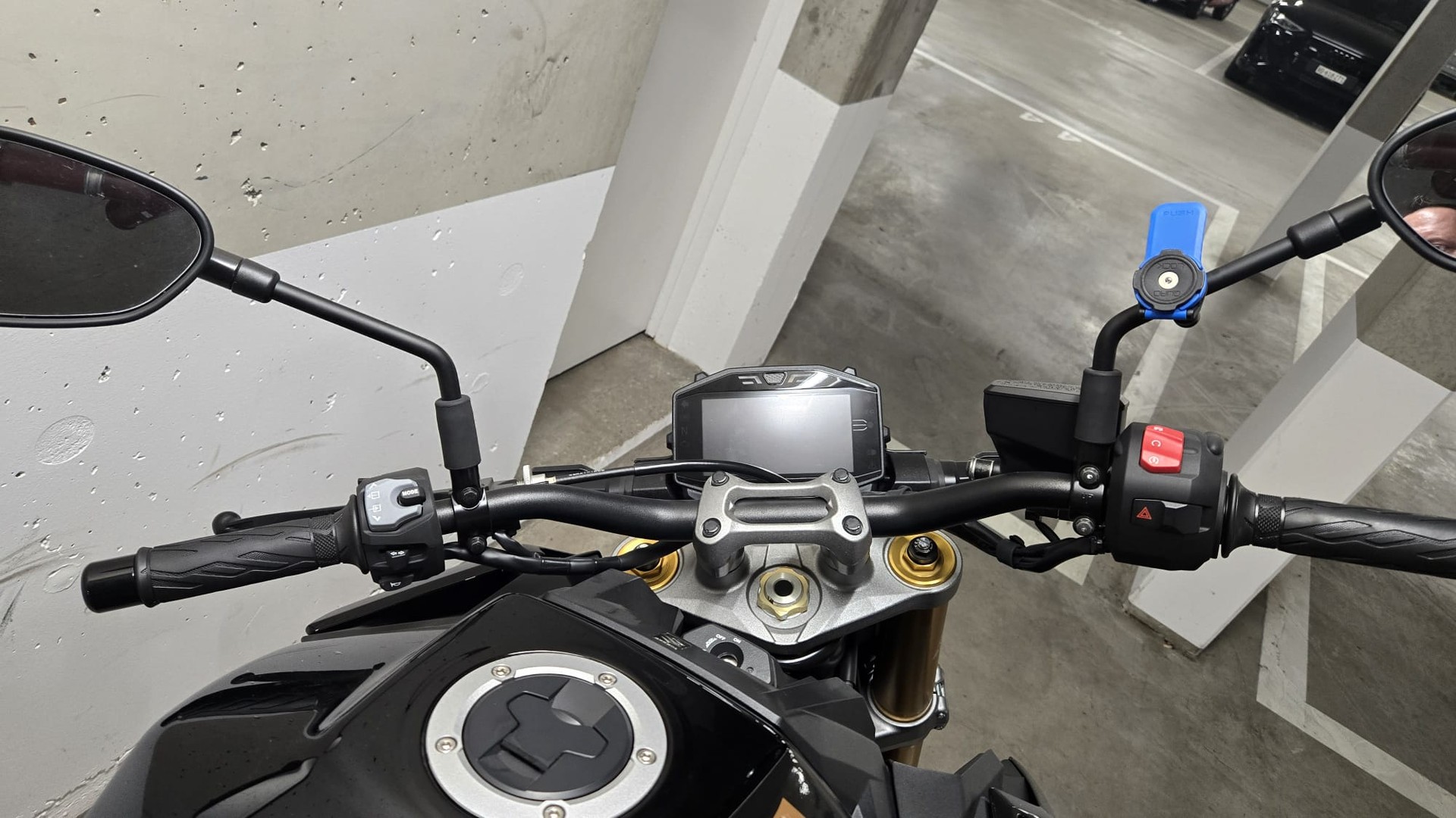 SUZUKI GSX-S 1000 EVO-image-4