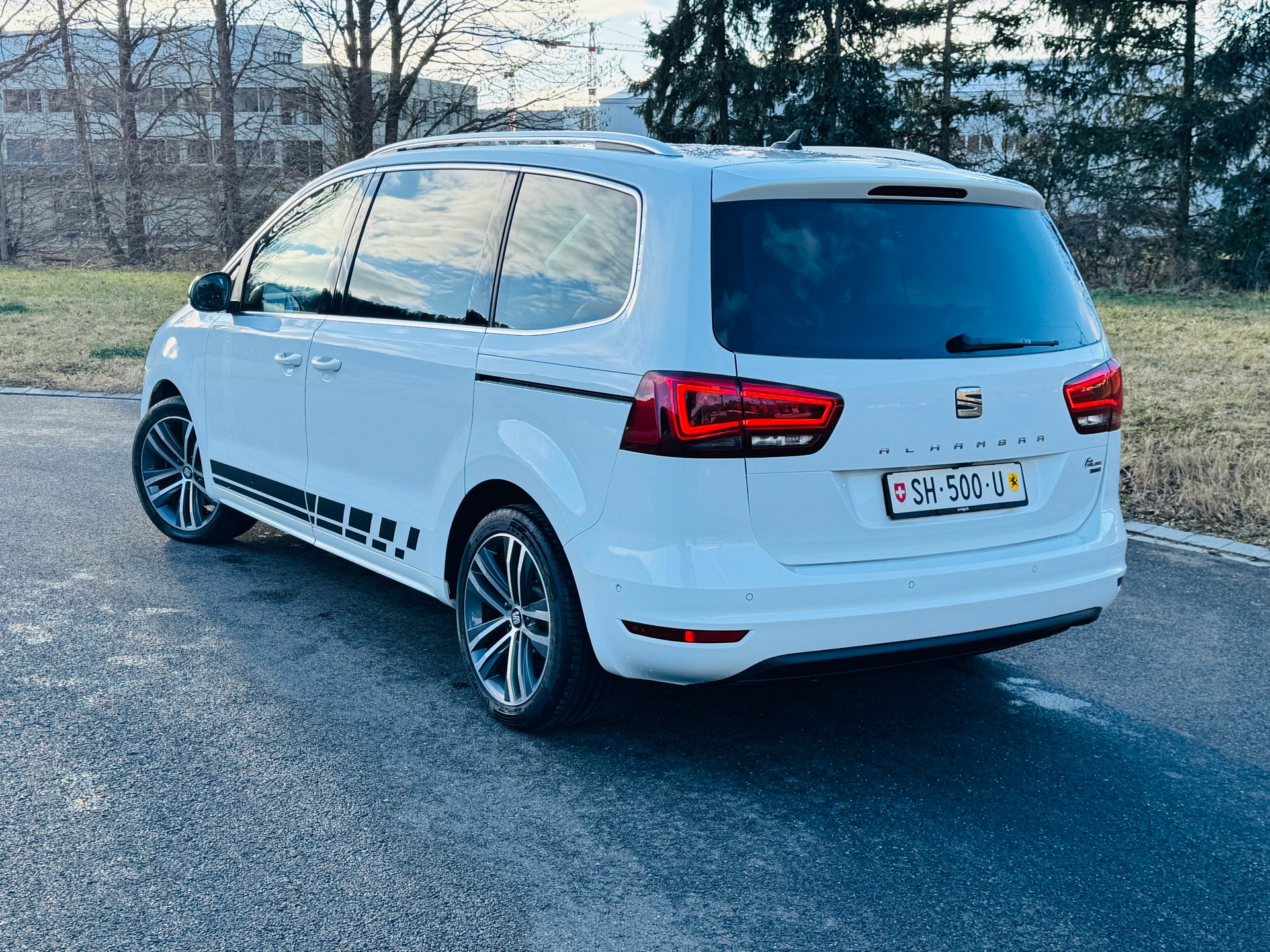 SEAT Alhambra 2.0 TDI 4Drive SWISS FR-LINE ( 7 Plätzer )-image-3