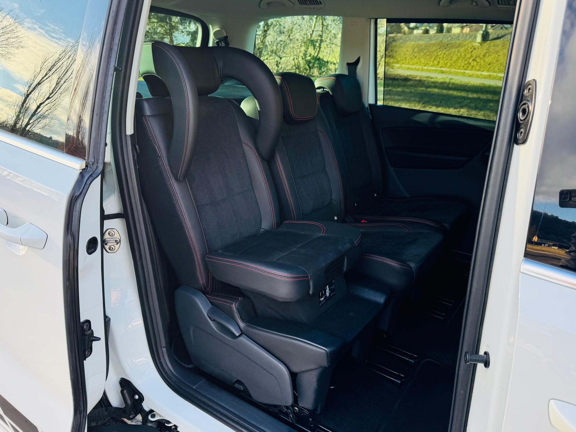 SEAT Alhambra 2.0 TDI 4Drive SWISS FR-LINE ( 7 Plätzer )-image-13