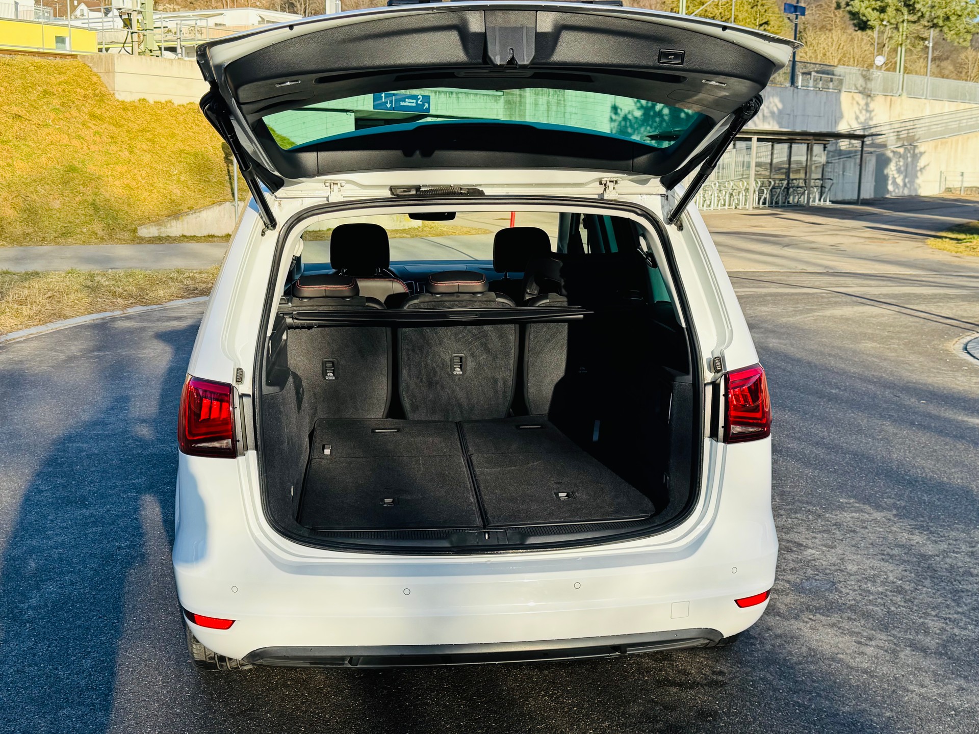 SEAT Alhambra 2.0 TDI 4Drive SWISS FR-LINE ( 7 Plätzer )-image-15