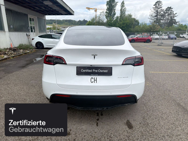 TESLA Model Y Long Range AWD-image-7