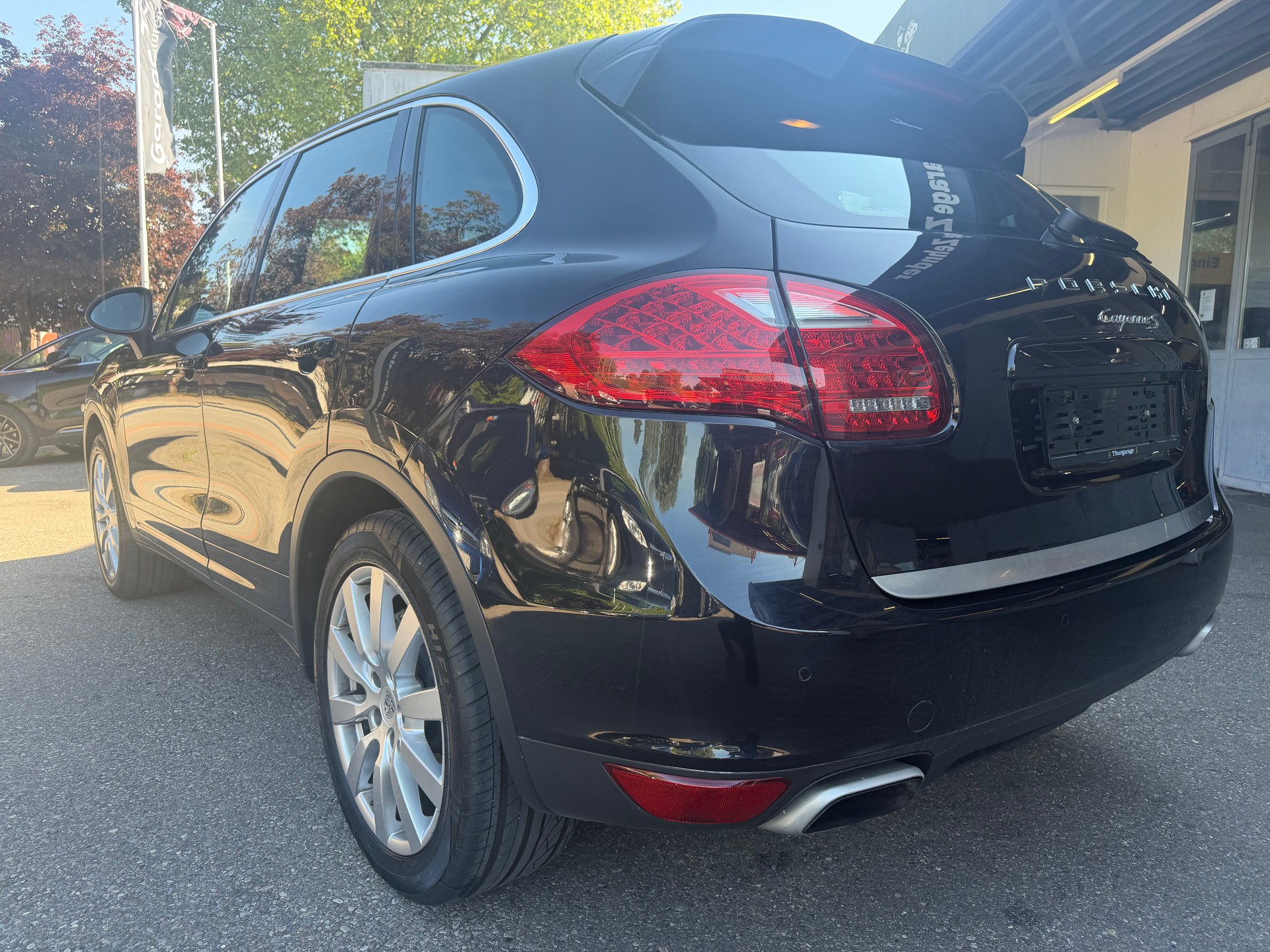 PORSCHE Cayenne S-image-5