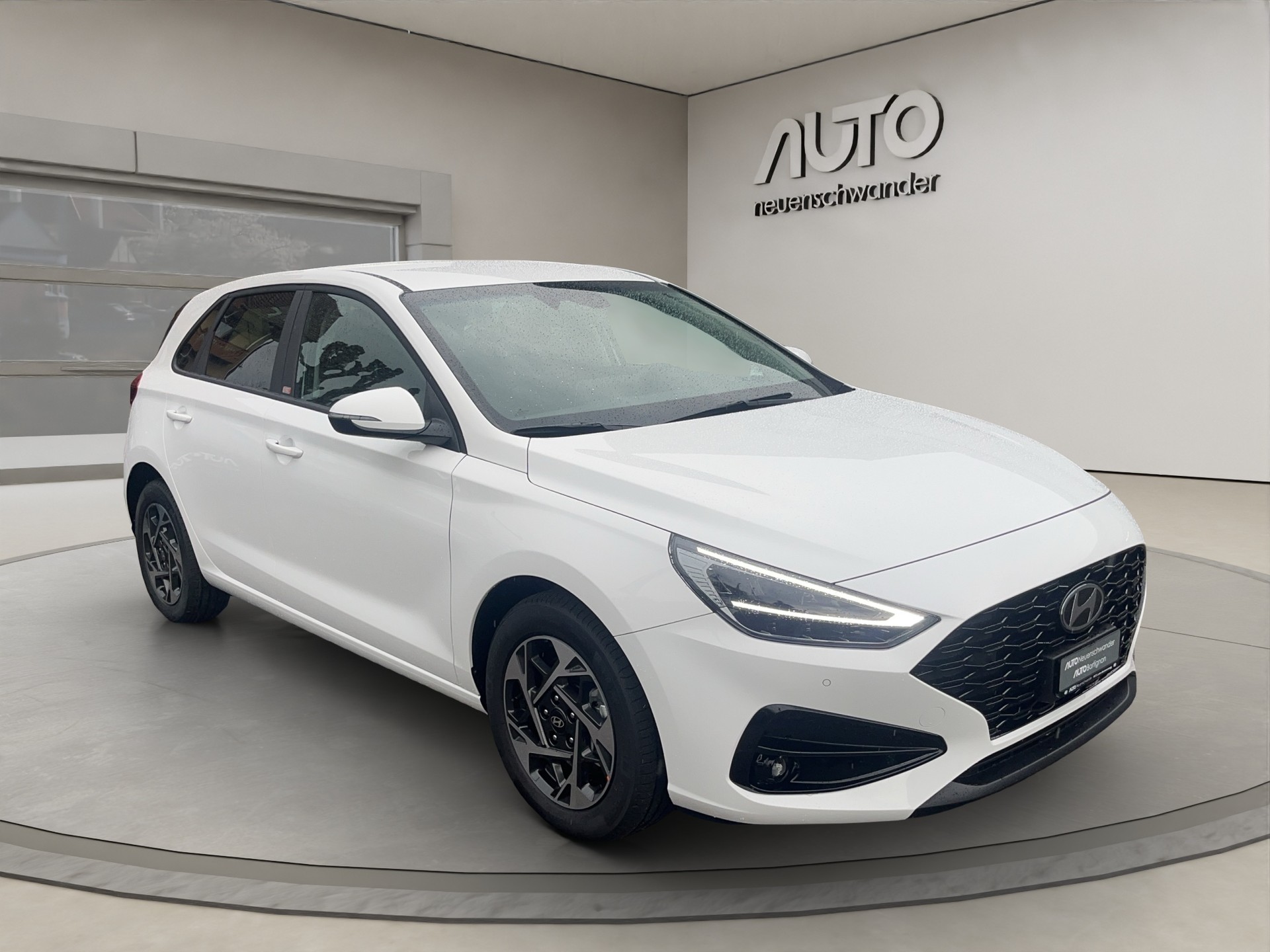 HYUNDAI i30 1.5 T-GDi Amplia 48V MH DCT-showroom-element-2