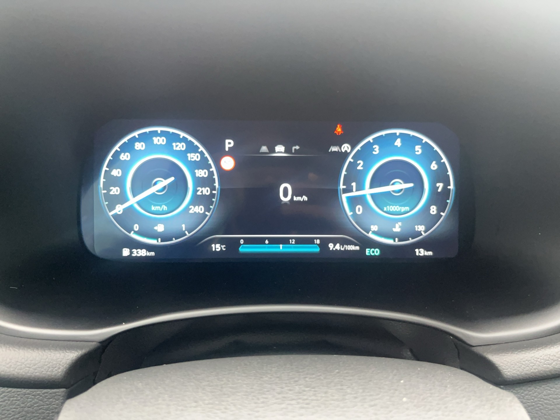 HYUNDAI i30 1.5 T-GDi Amplia 48V MH DCT-image-14