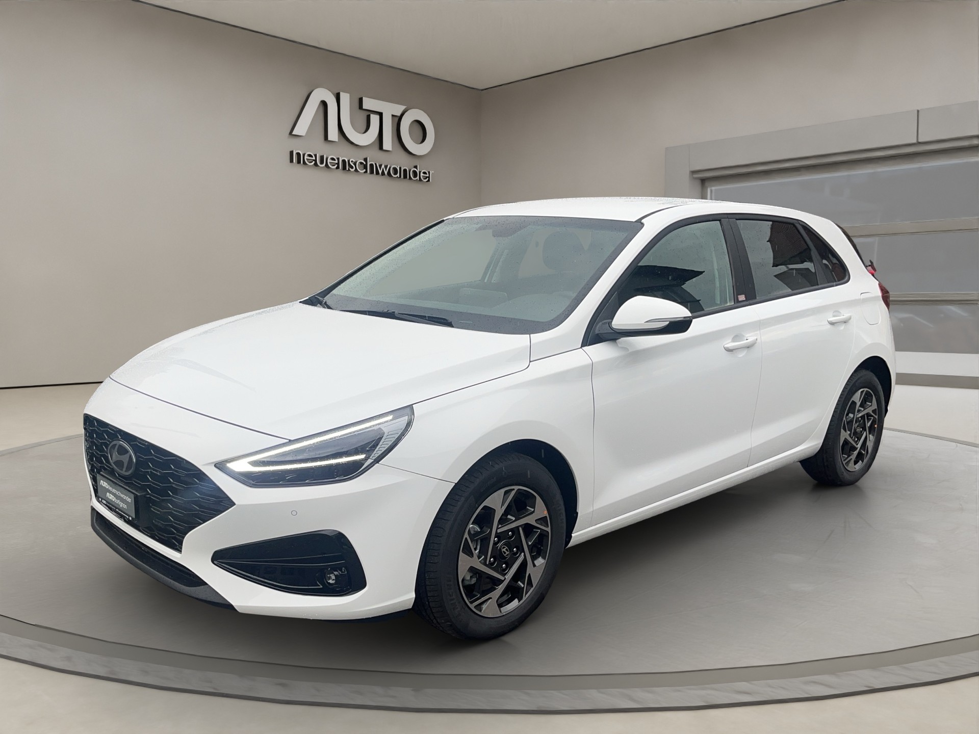 HYUNDAI i30 1.5 T-GDi Amplia 48V MH DCT