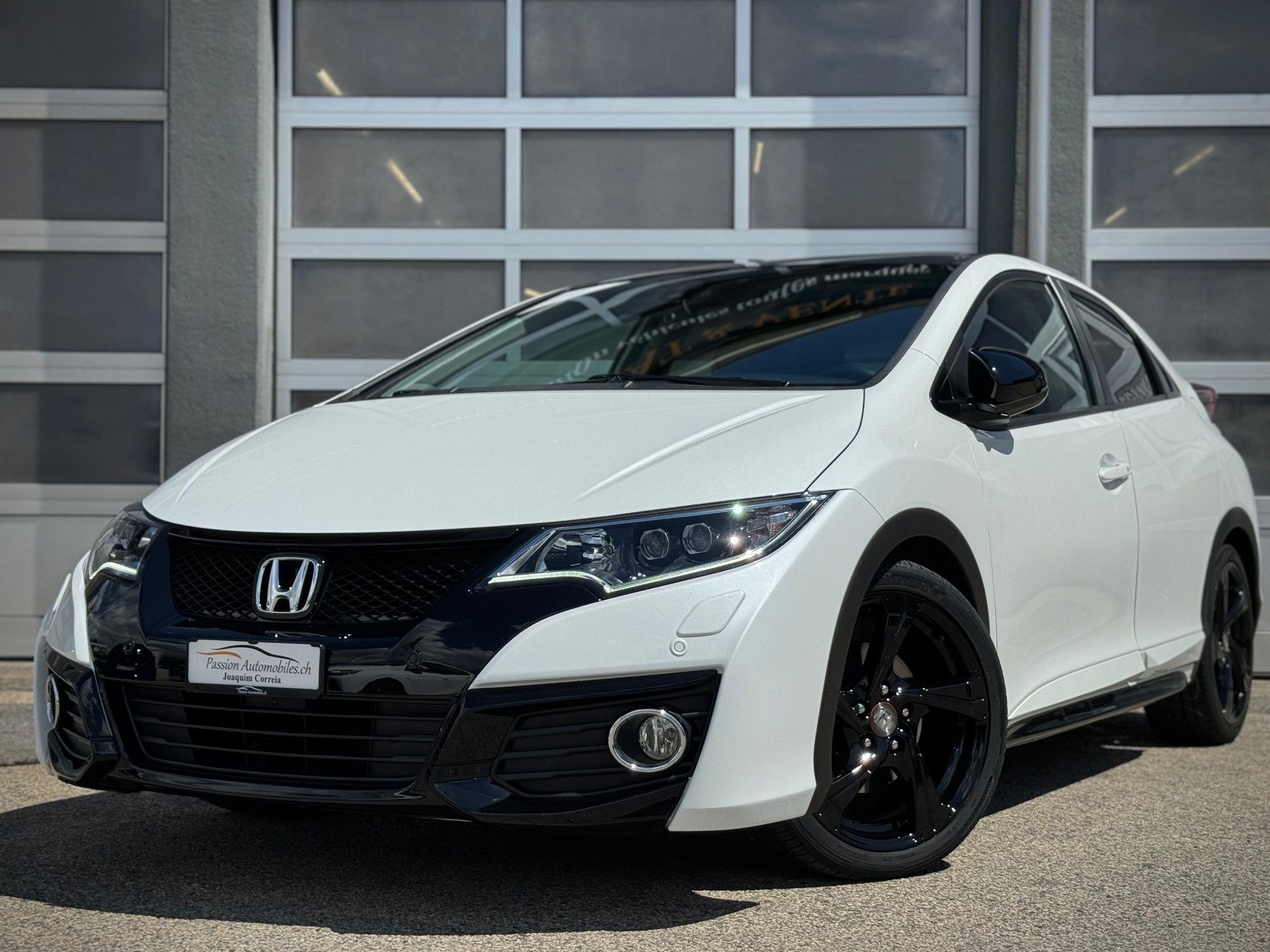 HONDA Civic 1.8 i-VTEC Executive Automat - Véhicule Suisse (CH)