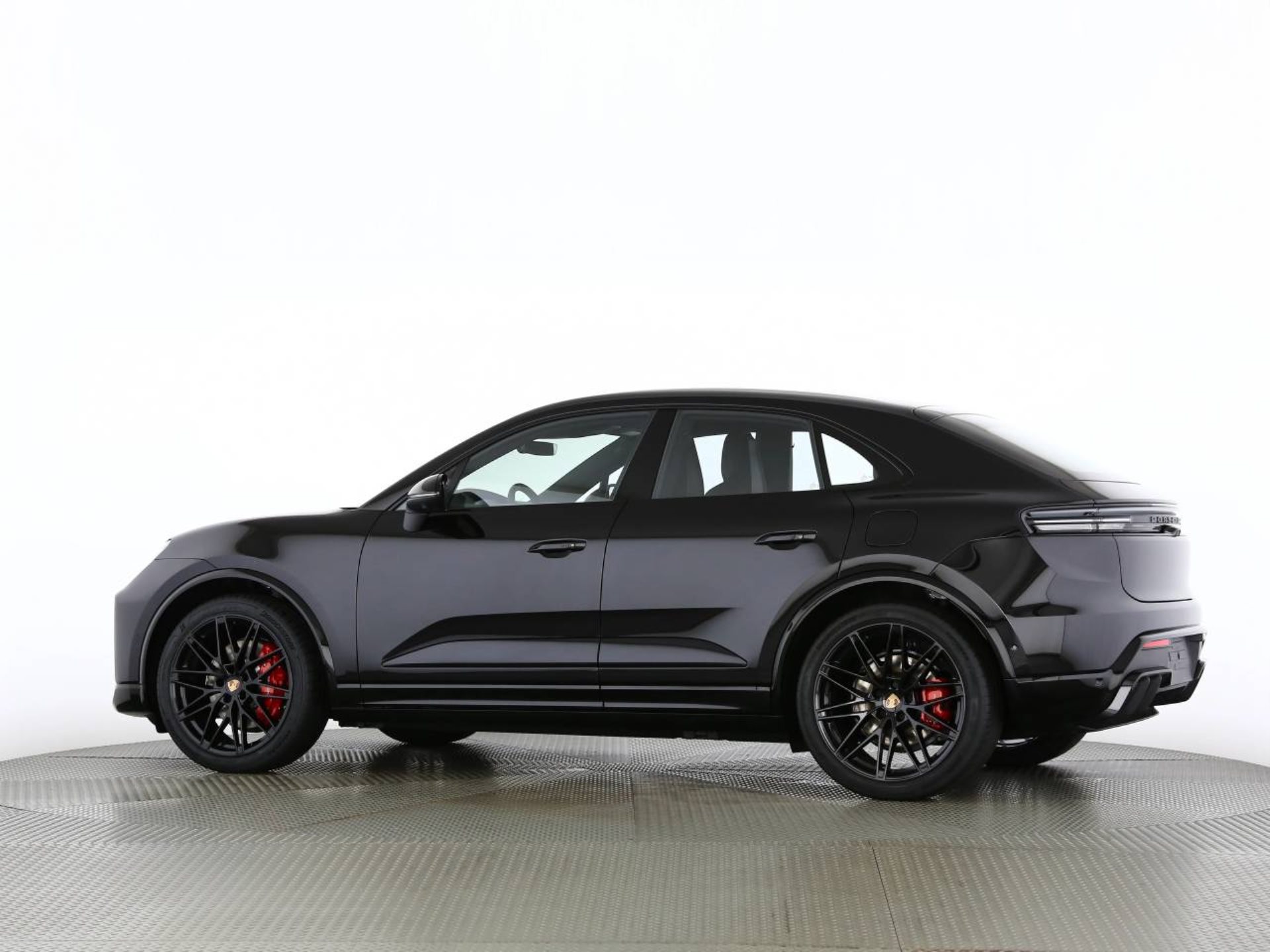 PORSCHE Macan 4S-image-10