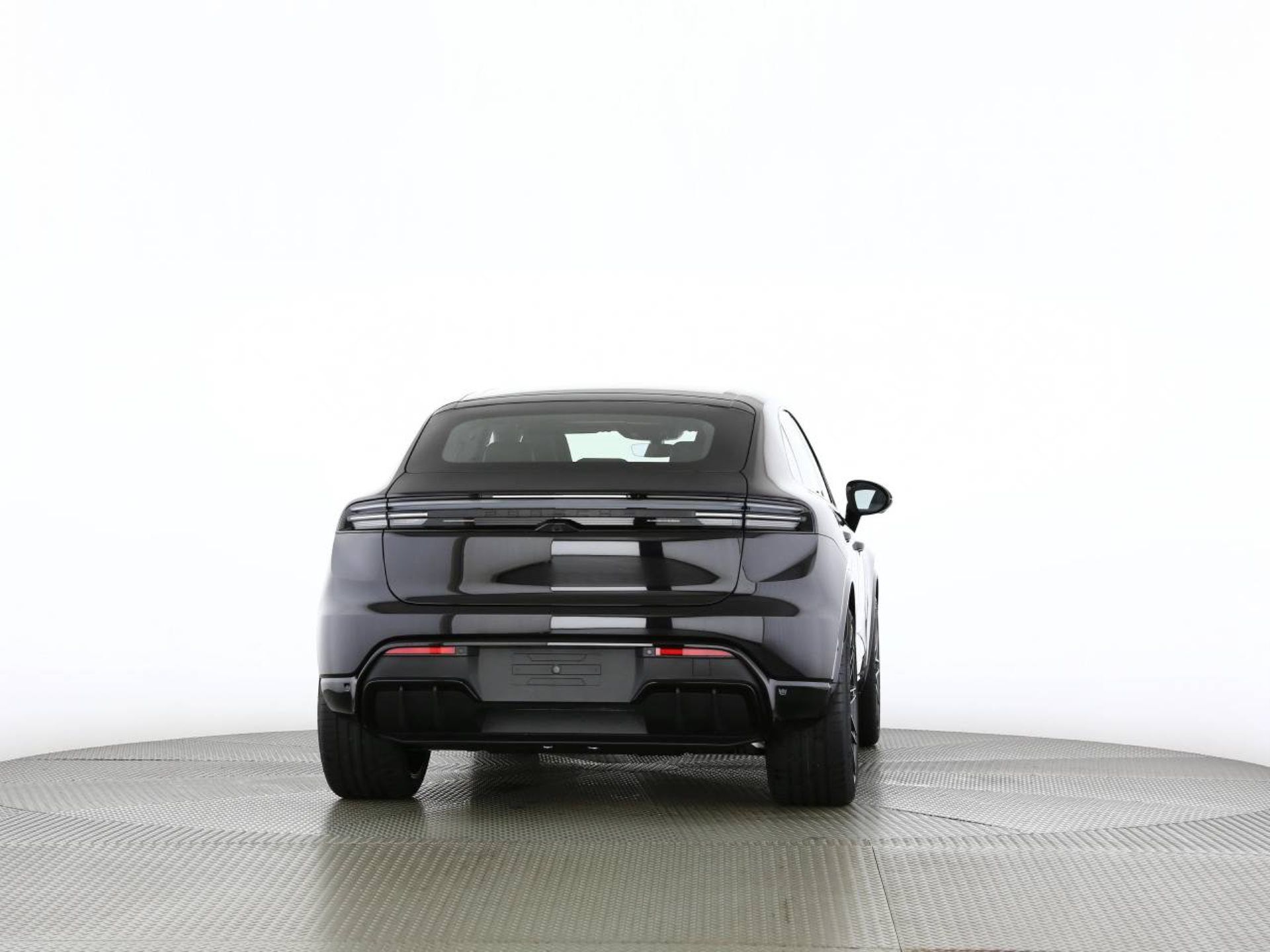 PORSCHE Macan 4S-image-6
