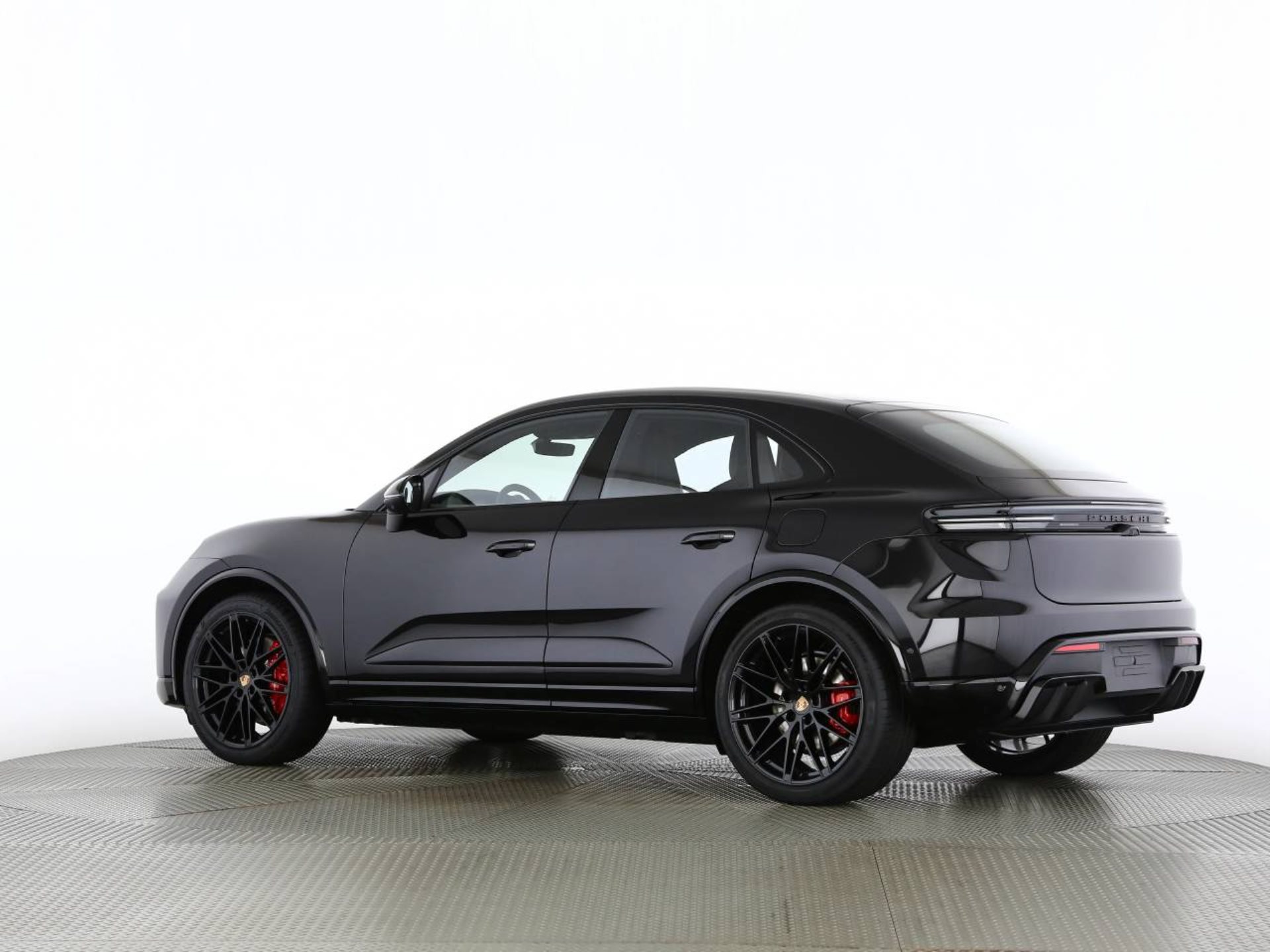 PORSCHE Macan 4S-image-9